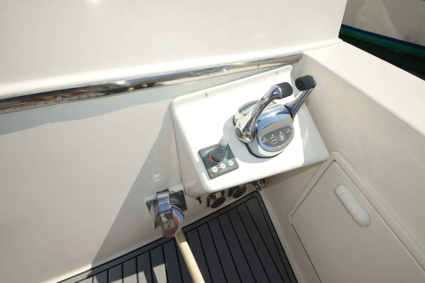 1995 Ocean 48 Cockpit Motor Yacht - Image 77