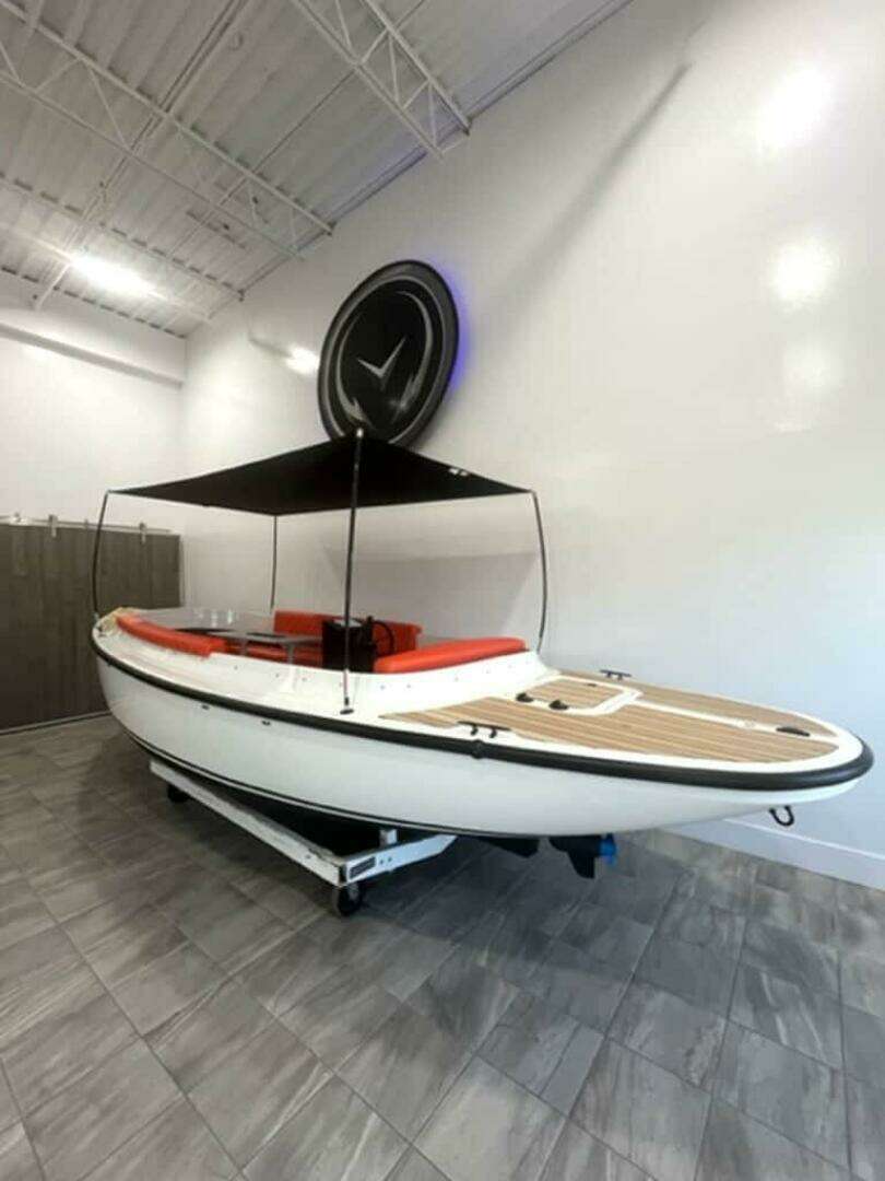 2024 Vision Fantail 217 - Image 6