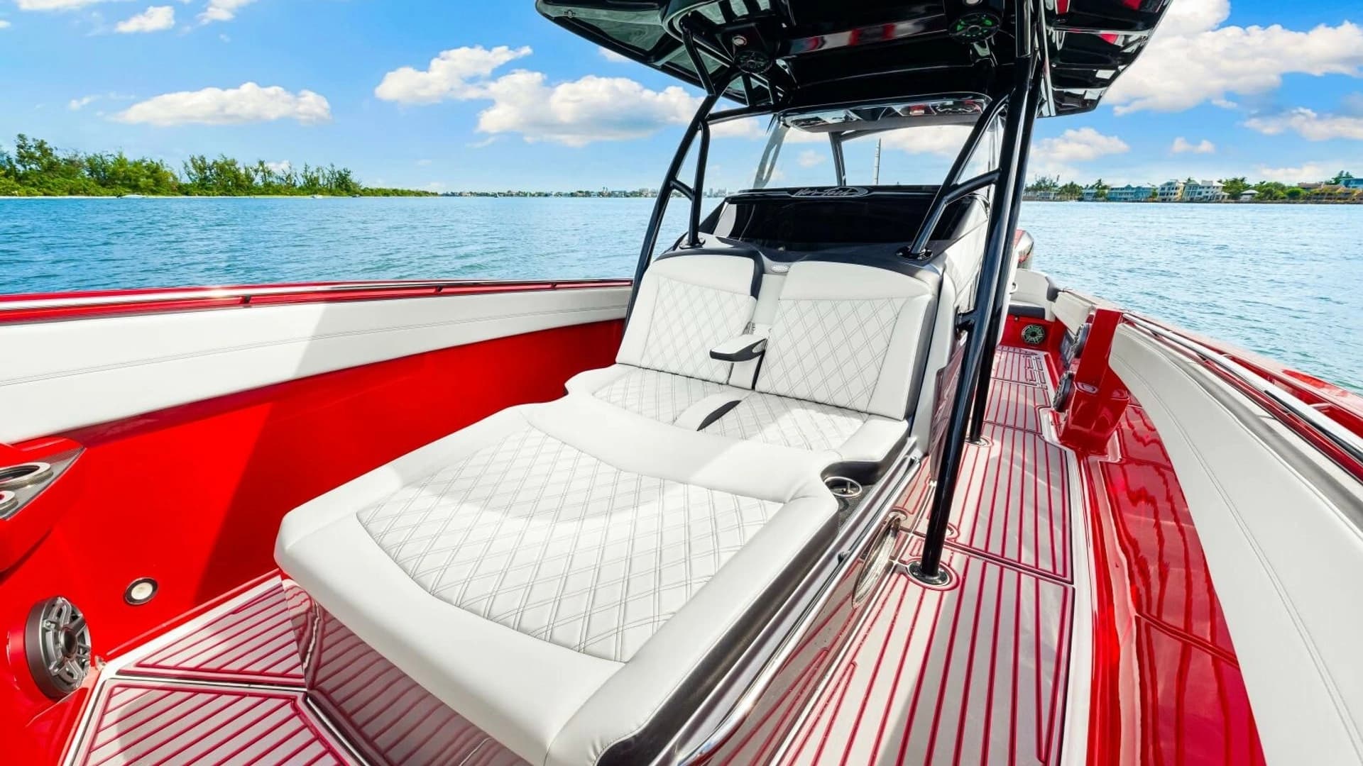 2022 Nor-Tech 390 SS - Image 37