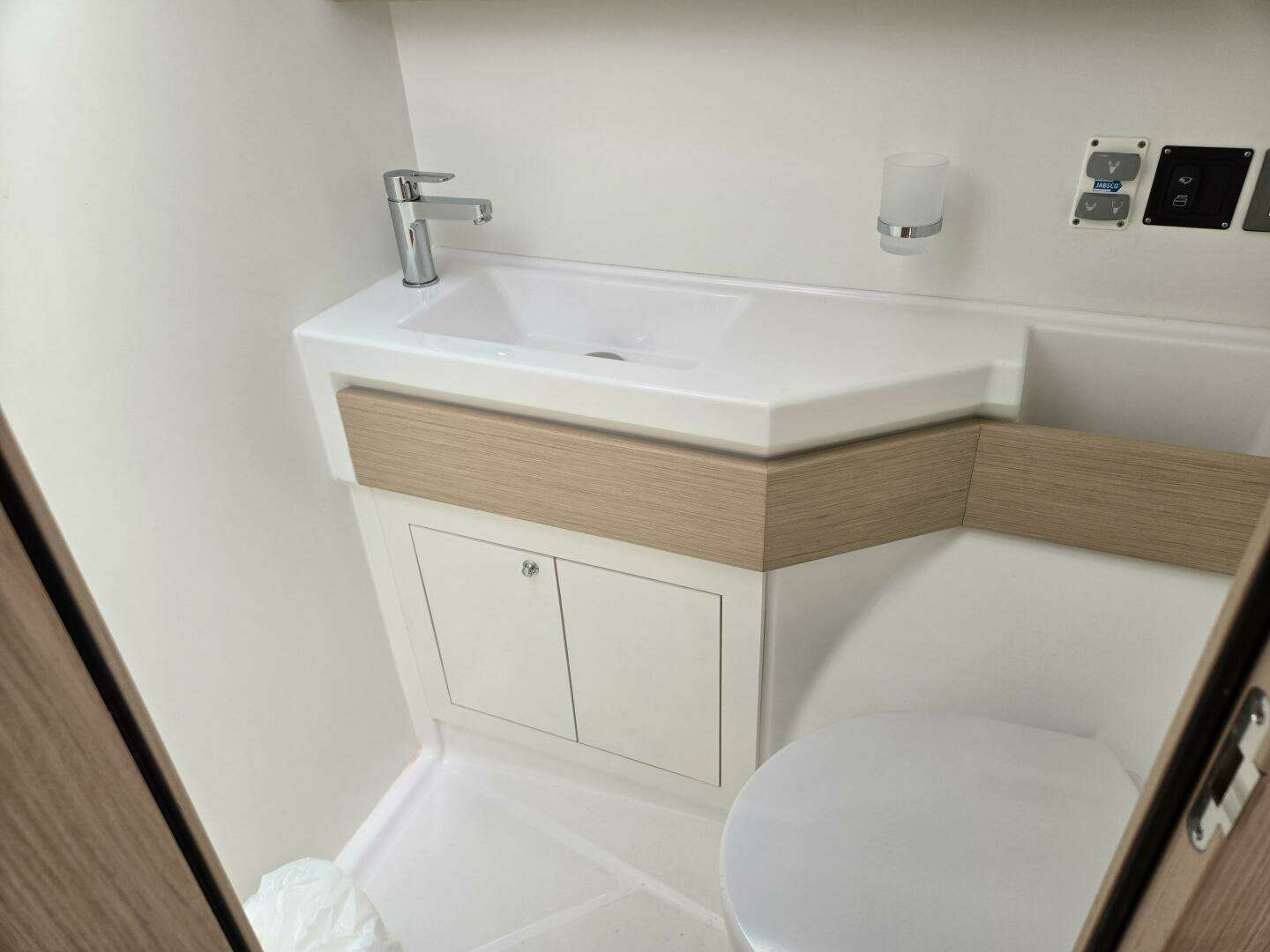 2019 Beneteau Oceanis 46.1 - Image 52