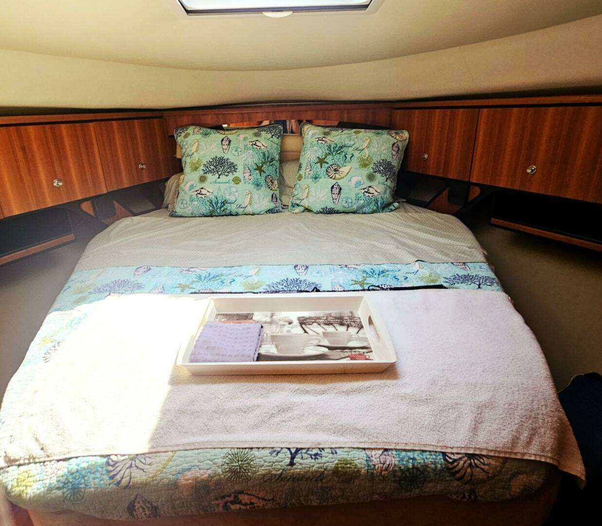 2006 Tiara Yachts 4300 Sovran - Image 20