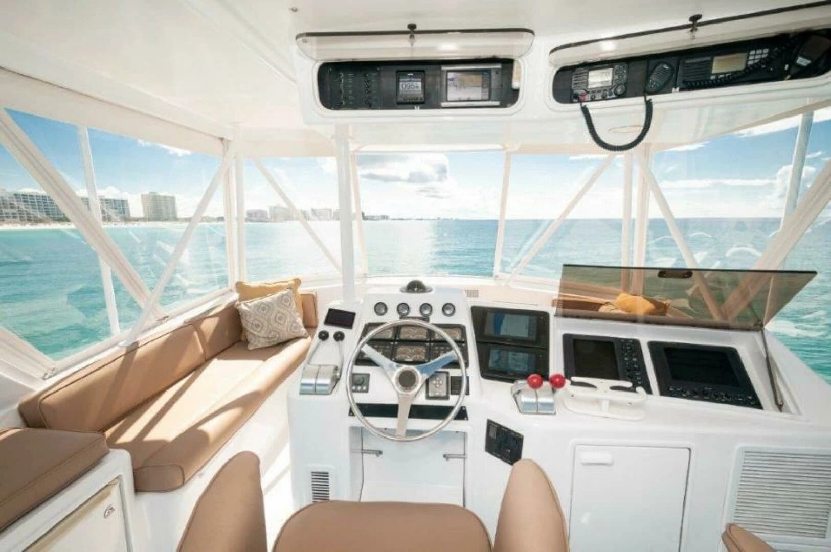 1998 Ocean 48 Super Sport - Image 27