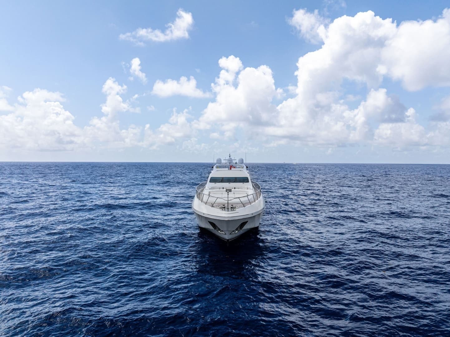2005 Mangusta 130 - Image 11