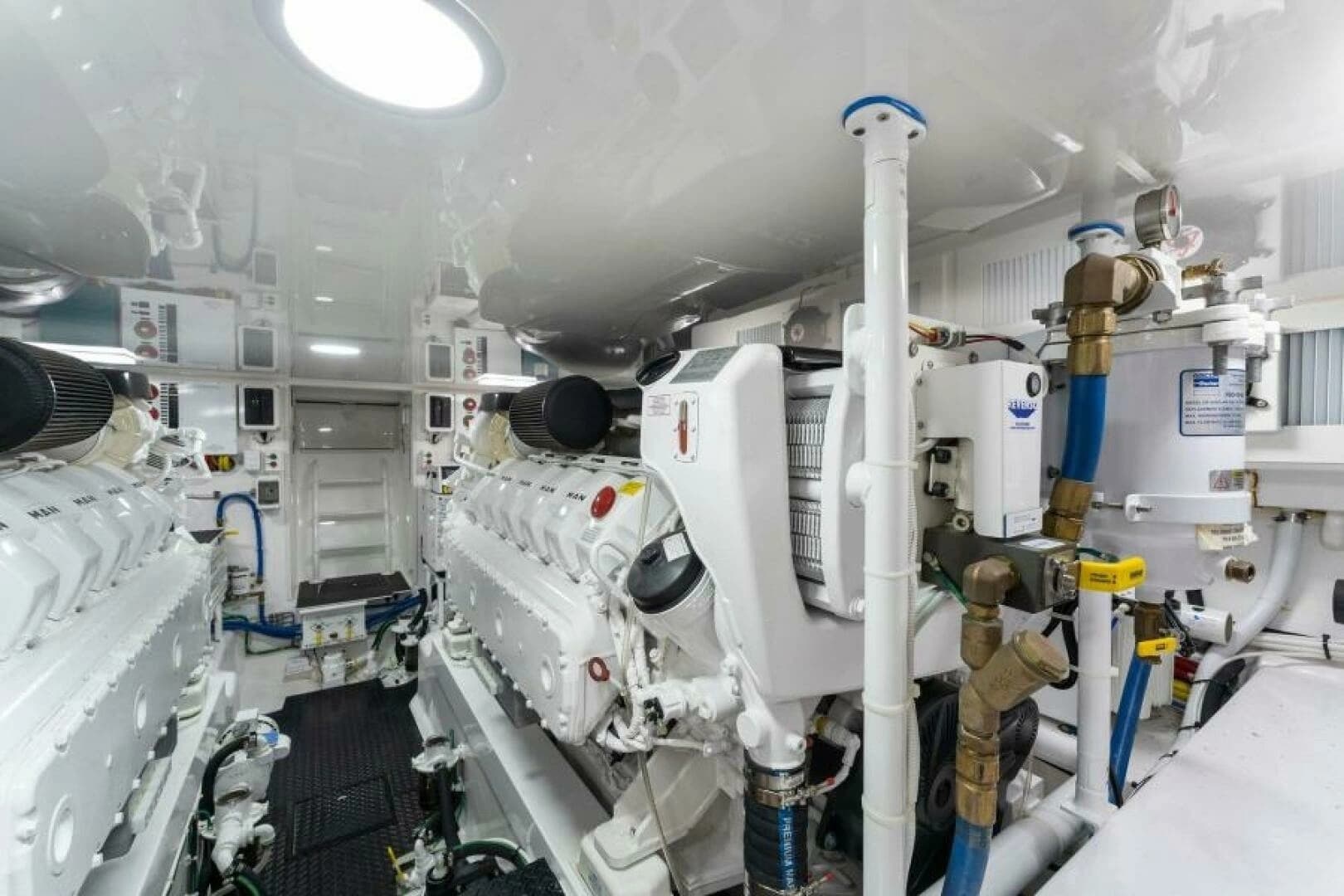 2021 Viking 54 Convertible - Image 79