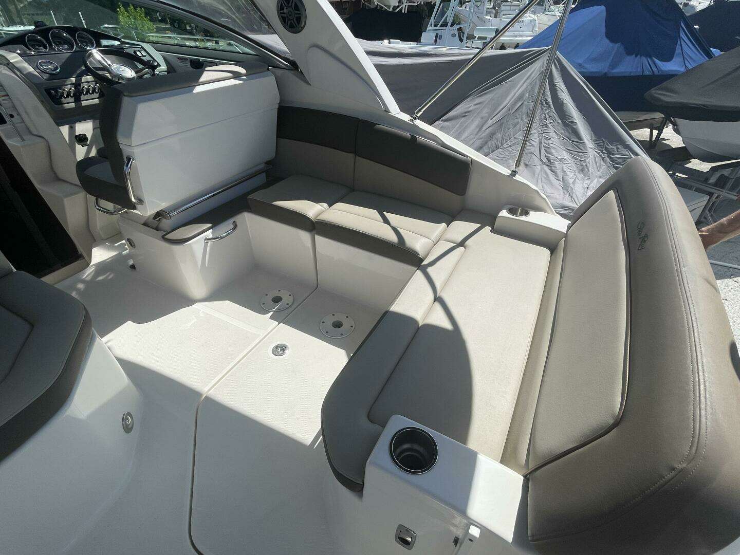 2015 Sea Ray 260 Sundancer - Image 26