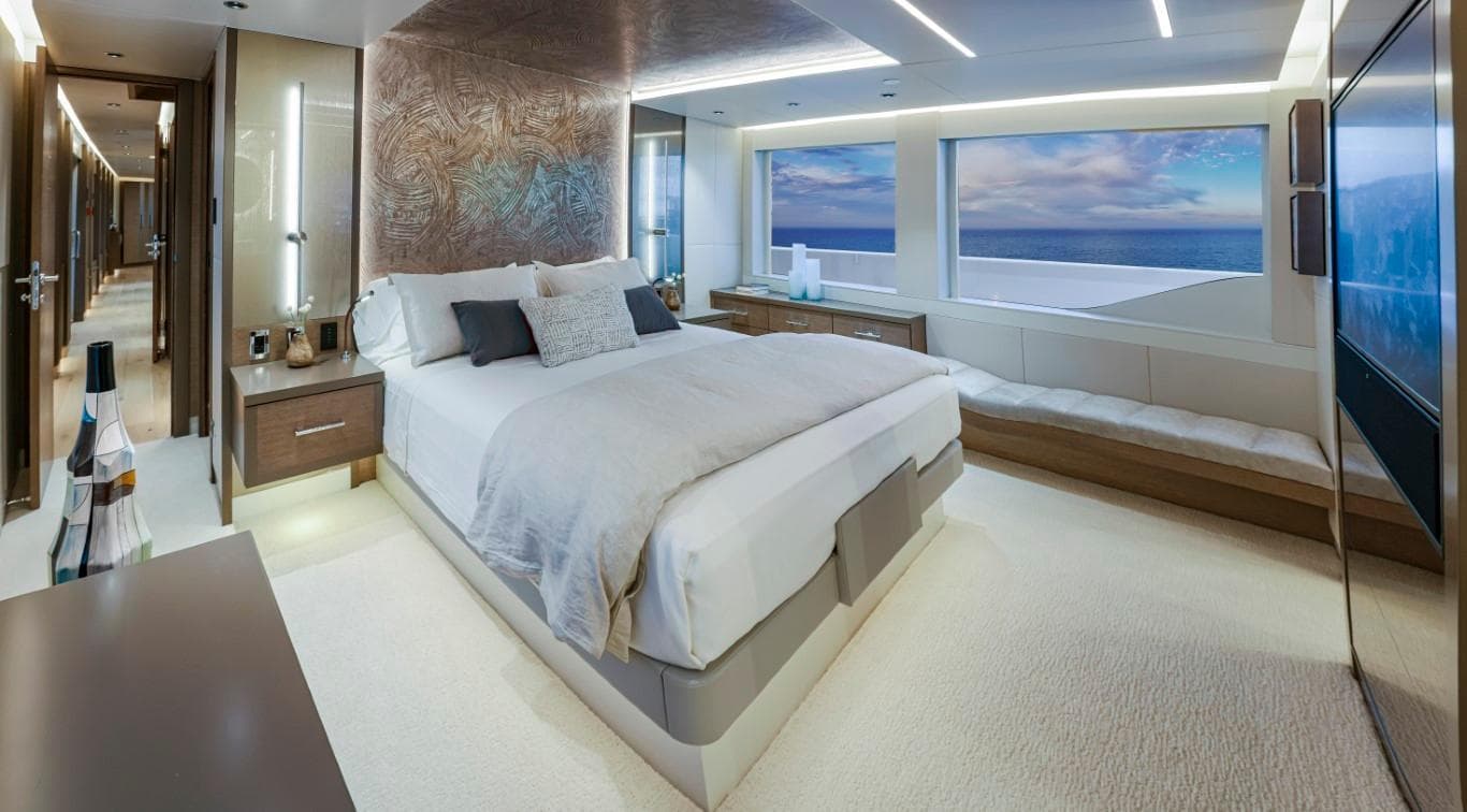 MASTER STATEROOM
