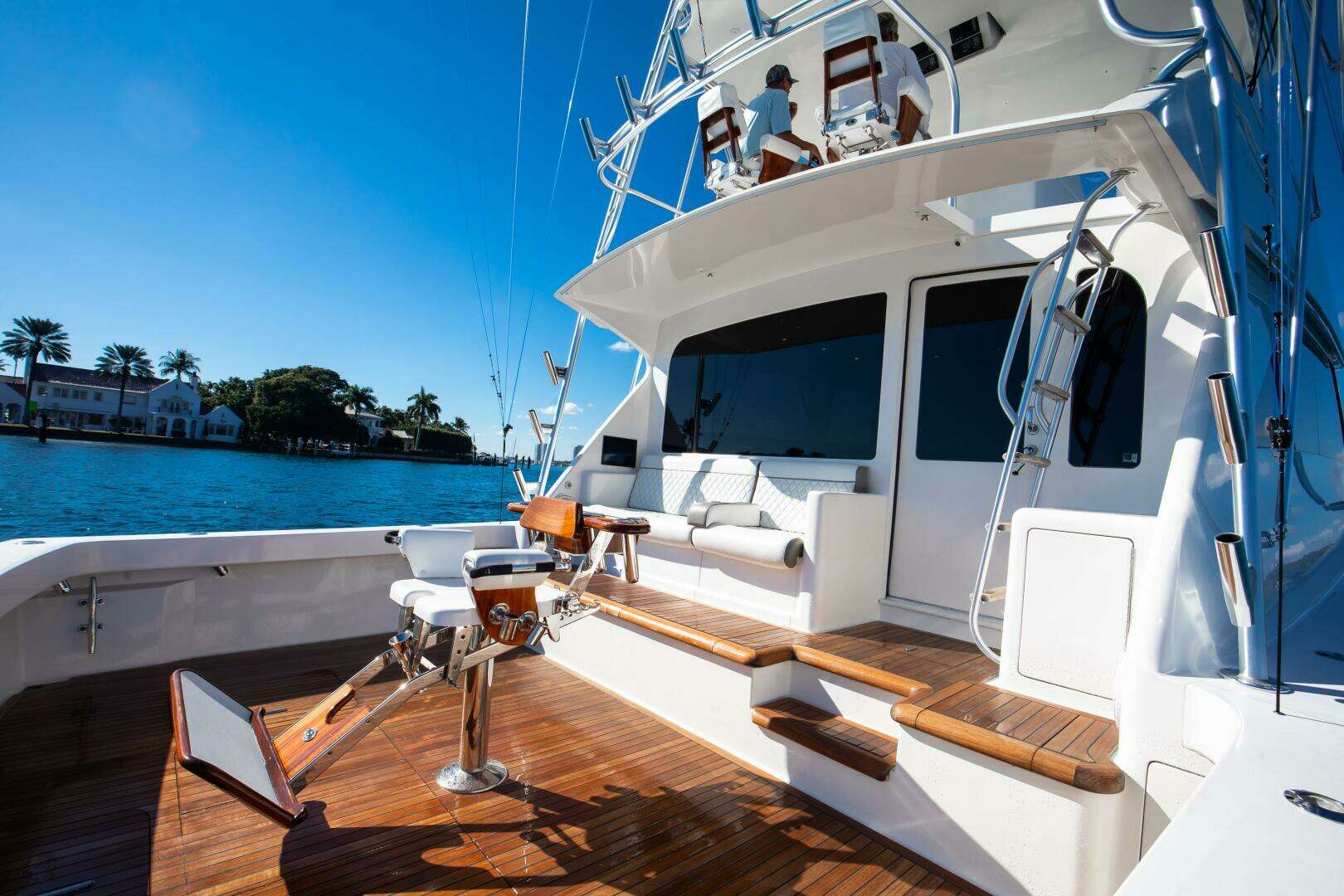 2007 Viking 56 Convertible - Image 21