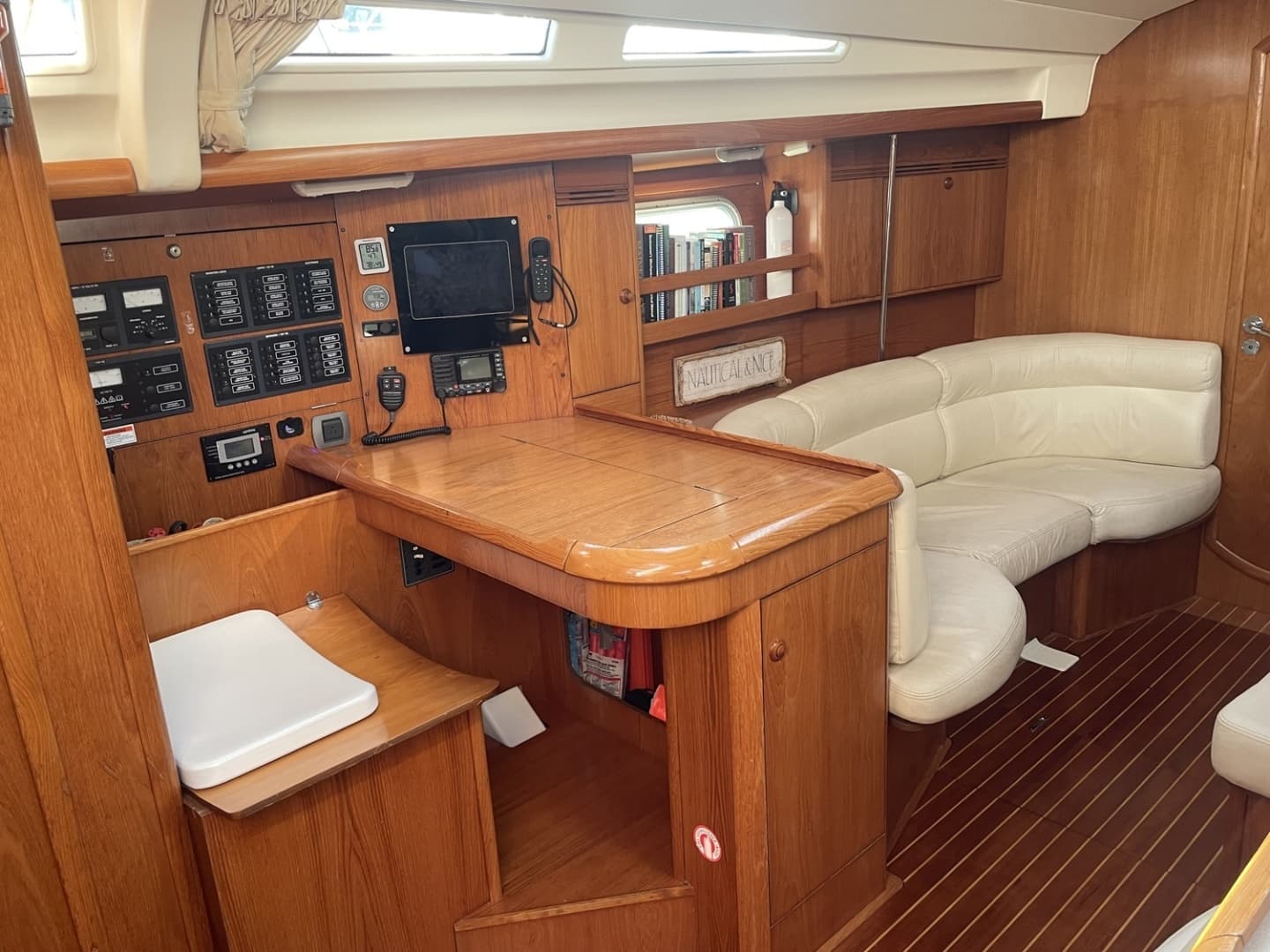 2006 Jeanneau Sun Odyssey - Image 20