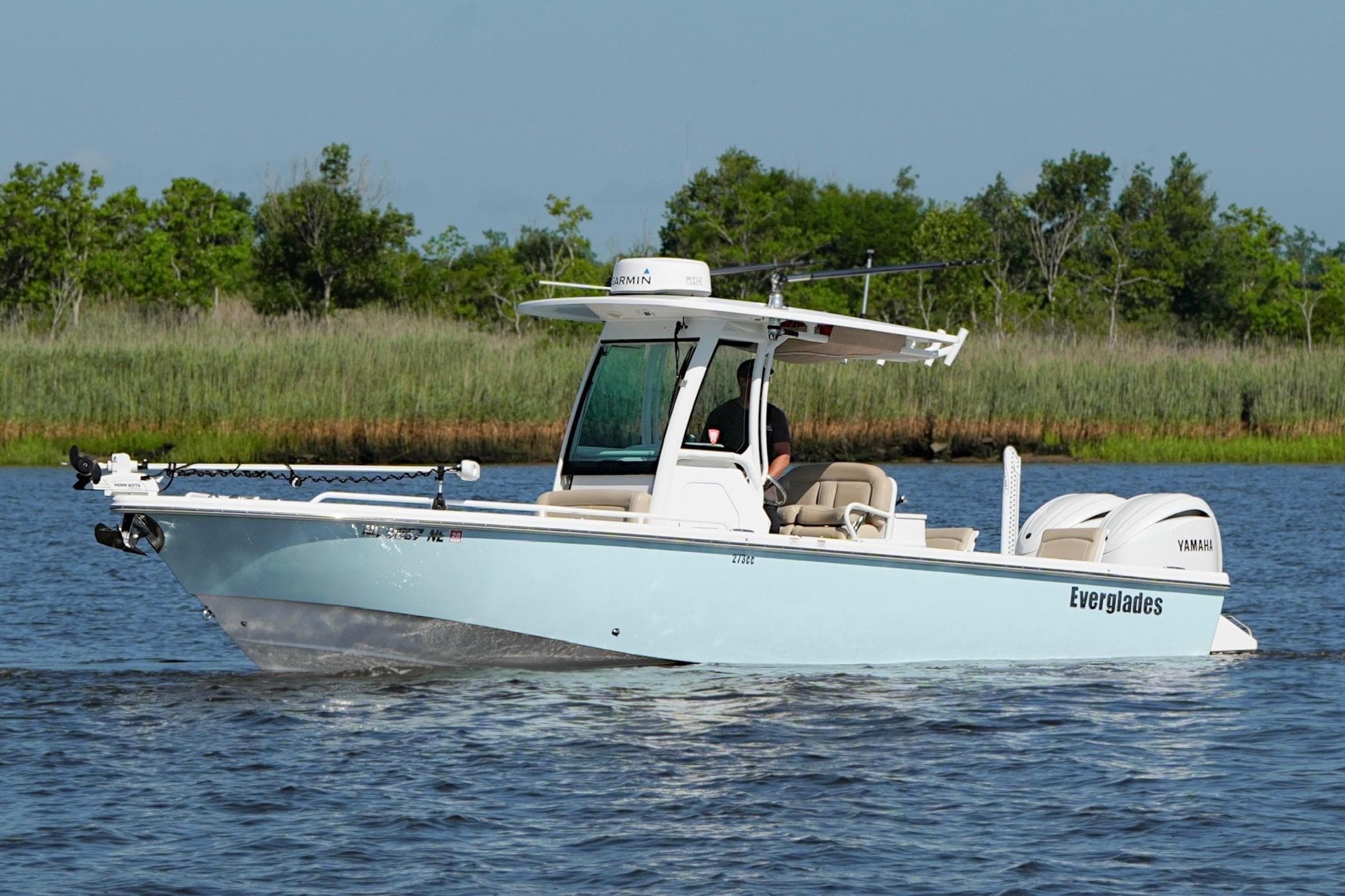 2019 Everglades 273 Center Console