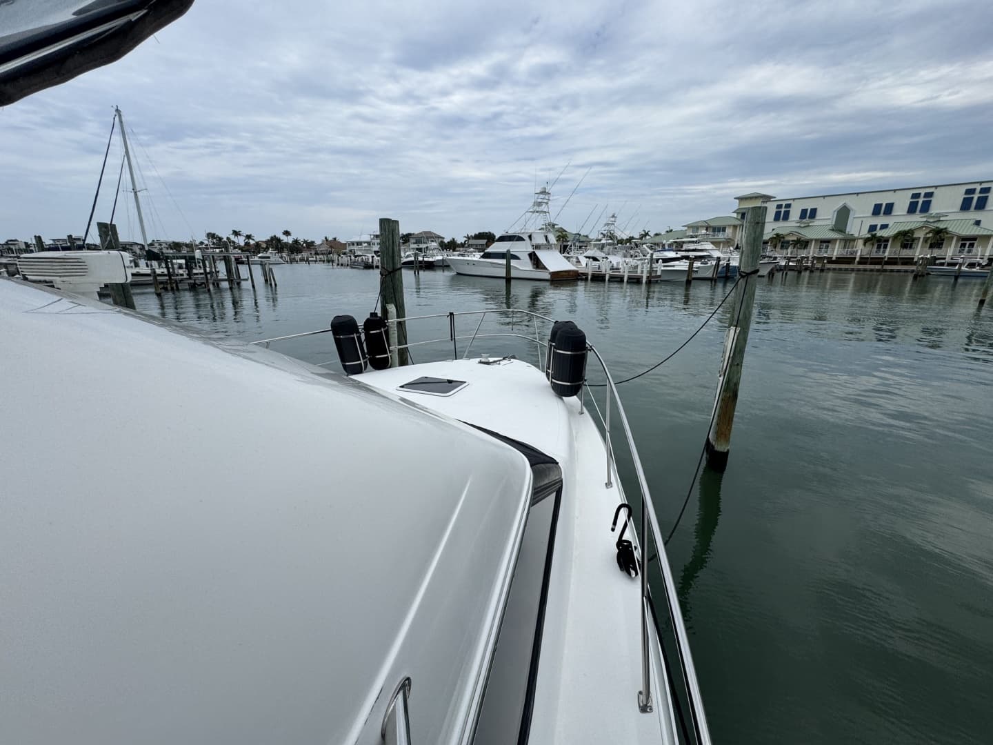 2001 Sea Ray 380 Aft Cabin - Image 84