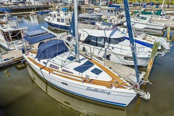 2003 Hunter 356 - Image 1