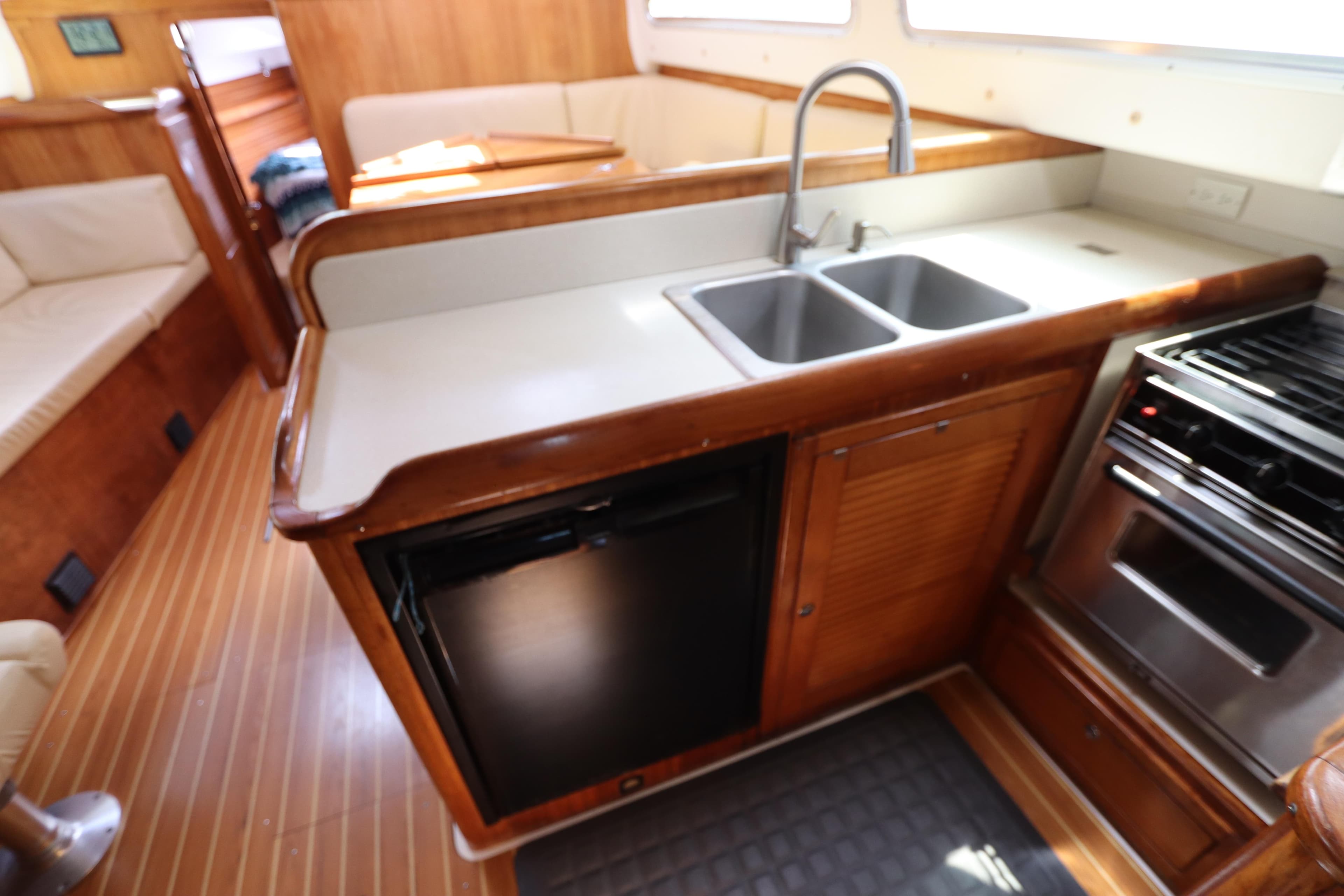 2007 Catalina Morgan 440 - 52