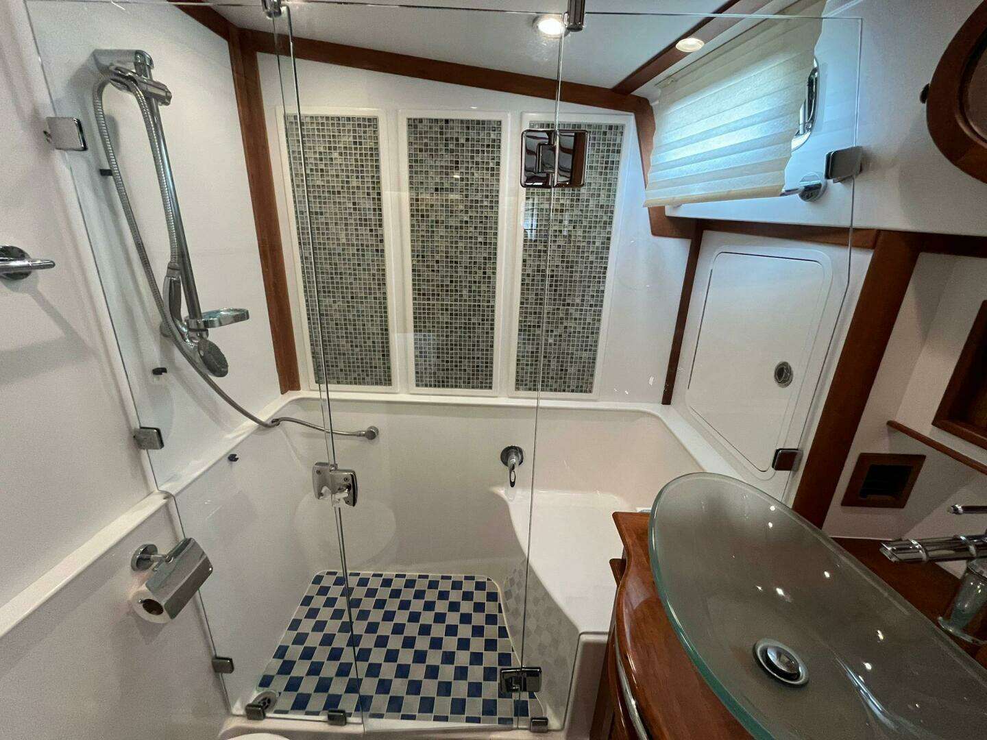 2013 Sabre 48 Salon Express - Image 52