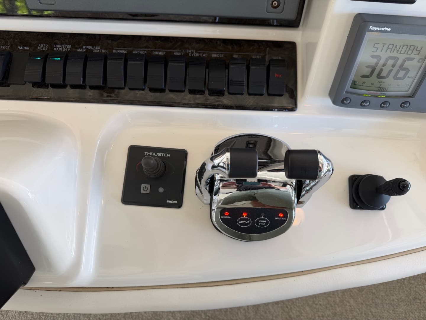 2009 Sea Ray 52 SEDAN BRIDGE - Image 24