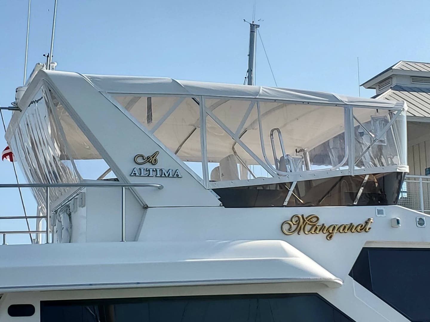 2006 Altima Motor Yacht - Image 4