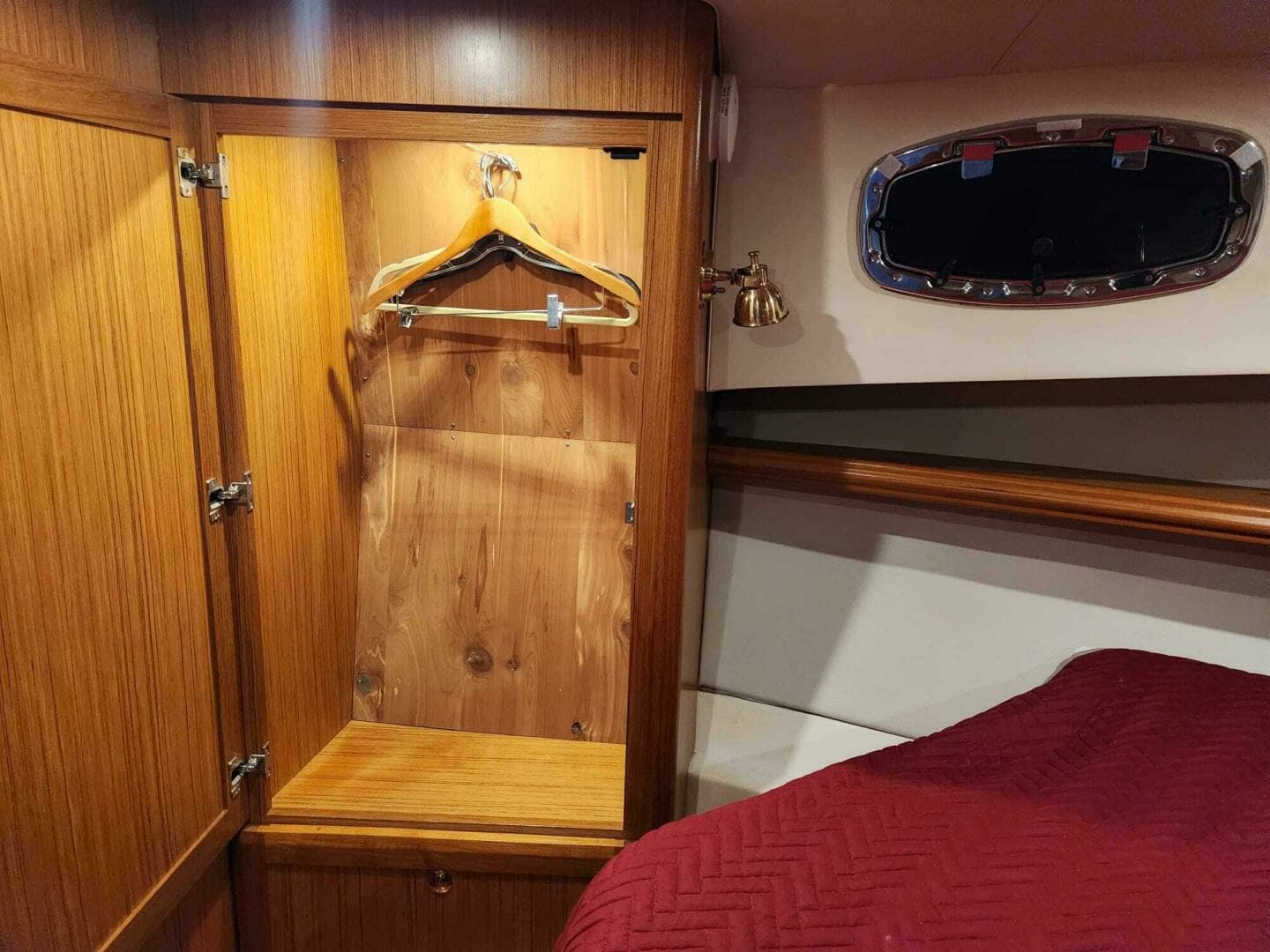 2016 Mainship M34 Pilot - Image 17