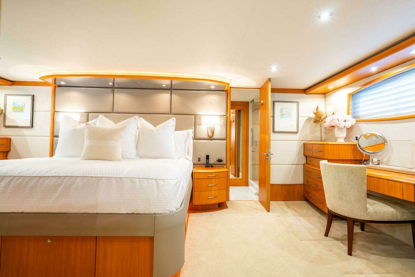 2008 Lazzara Yachts 116 - Image 29
