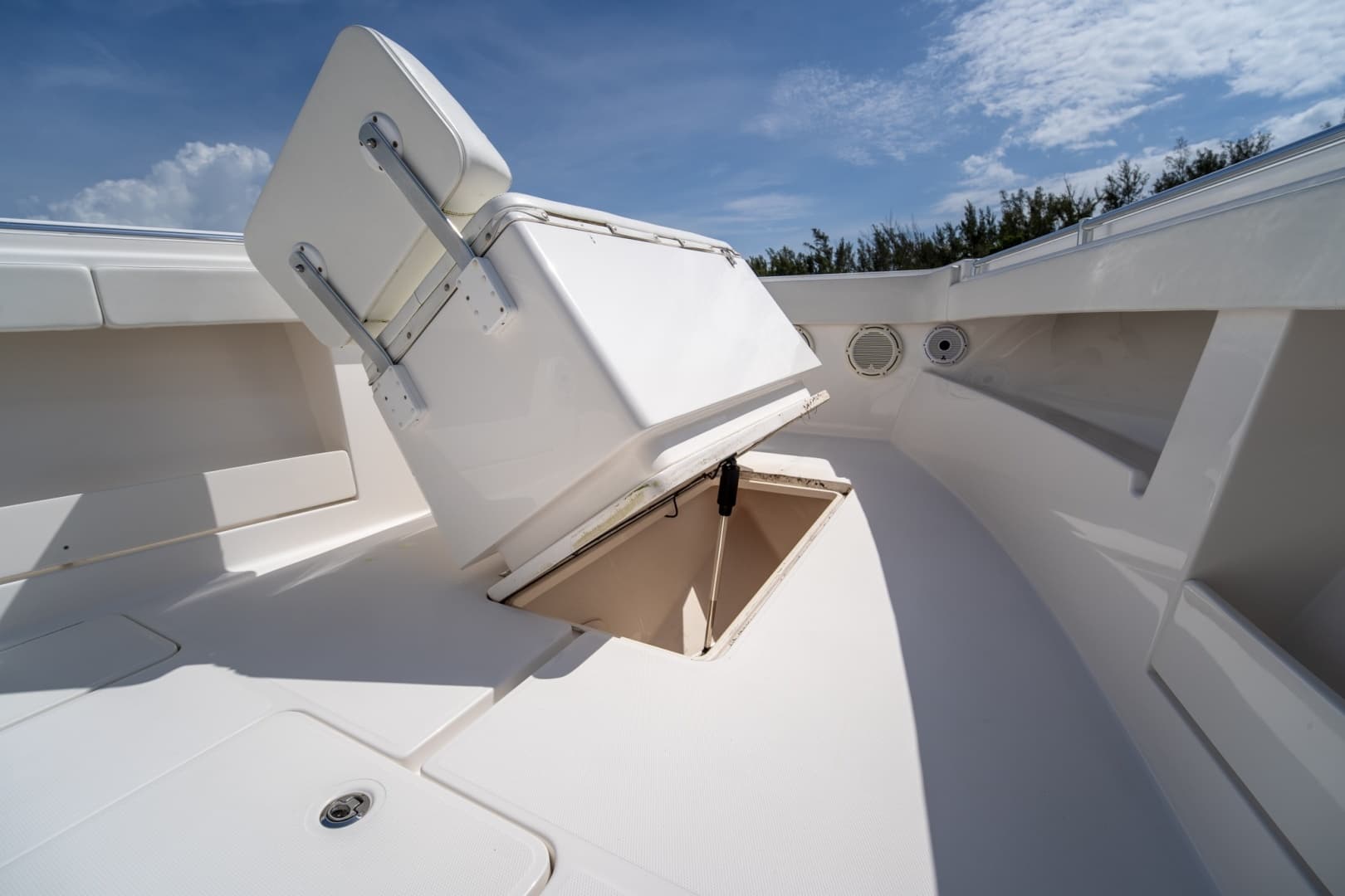 2017 Invincible 39 Open Fisherman - Image 21