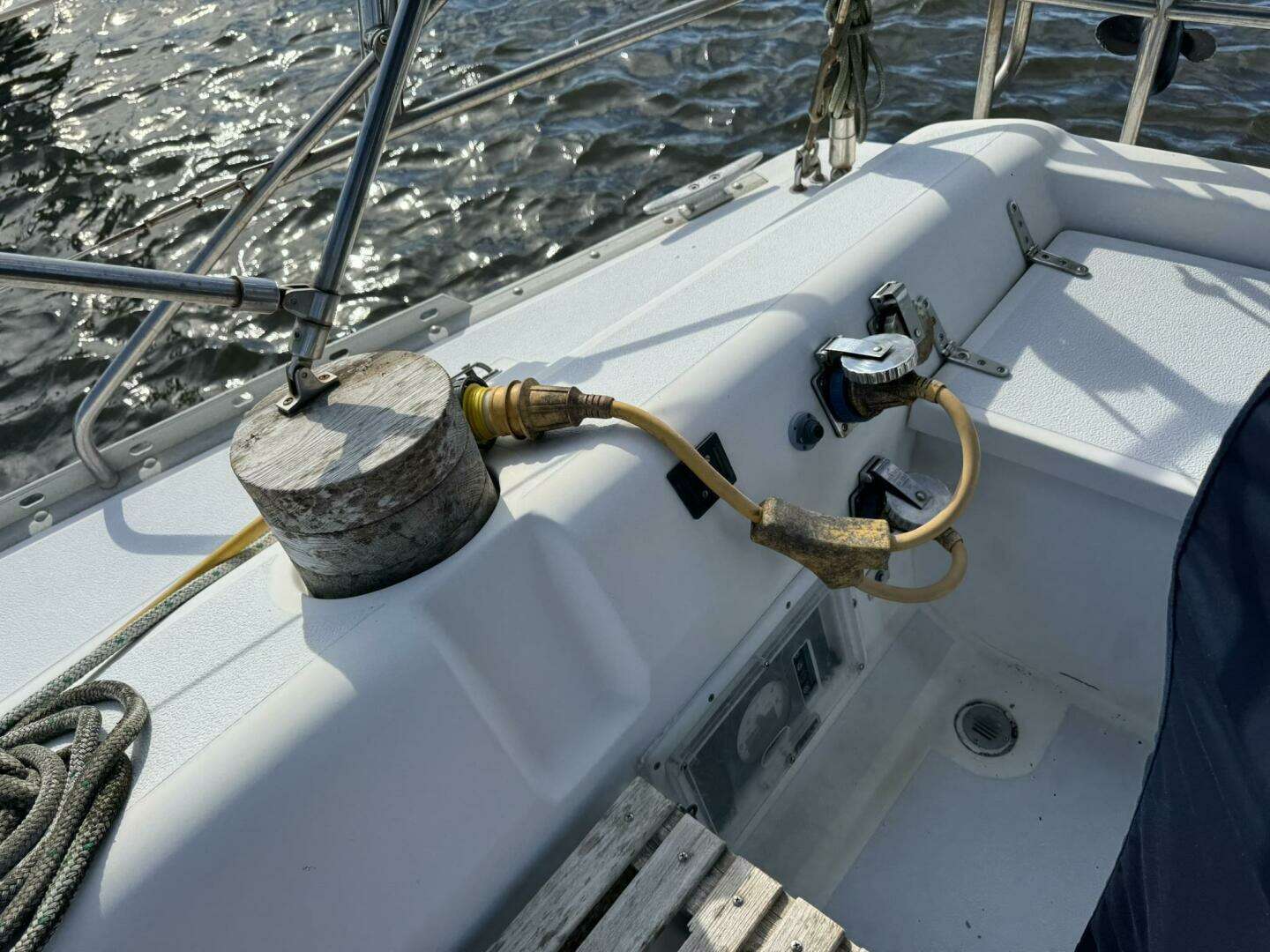 1989 Hunter 40 Hunter Legend - Image 43