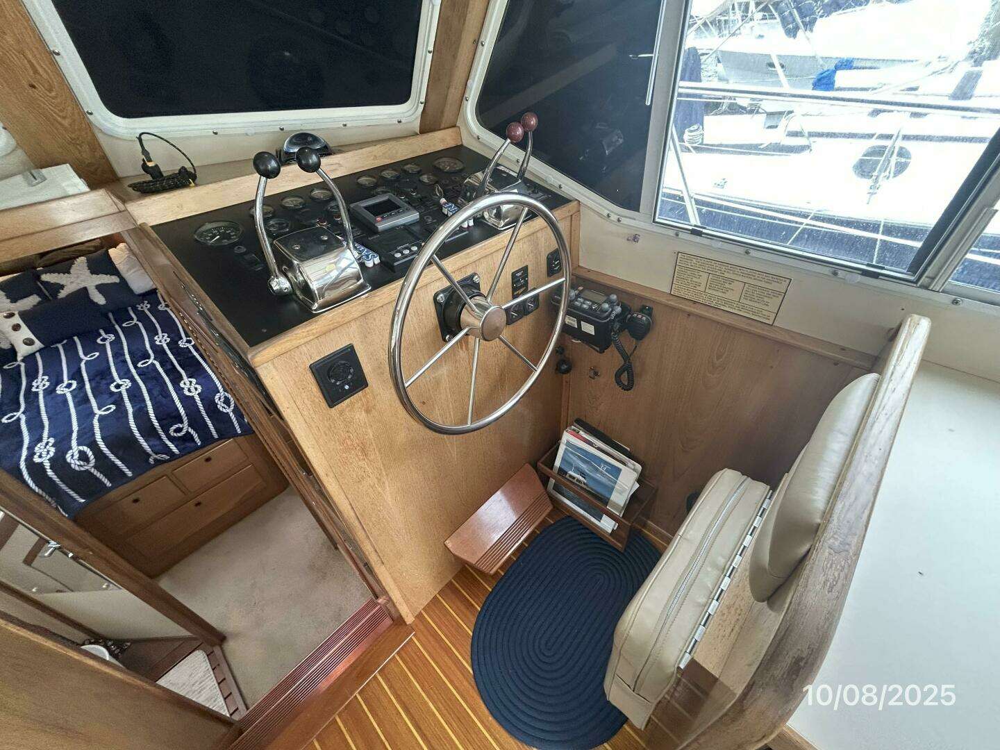1994 Sabreline Sedan Flybridge - Image 48
