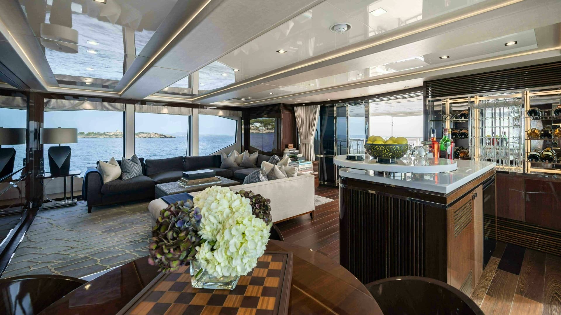 2016 Sunseeker Sunseeker 131 Yacht - Image 25