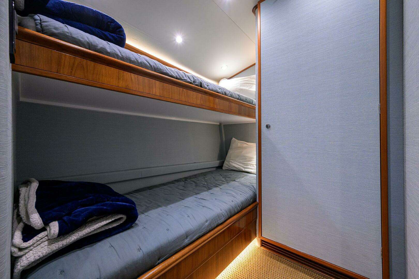 2004 Rybovich 62 Convertible - Image 18