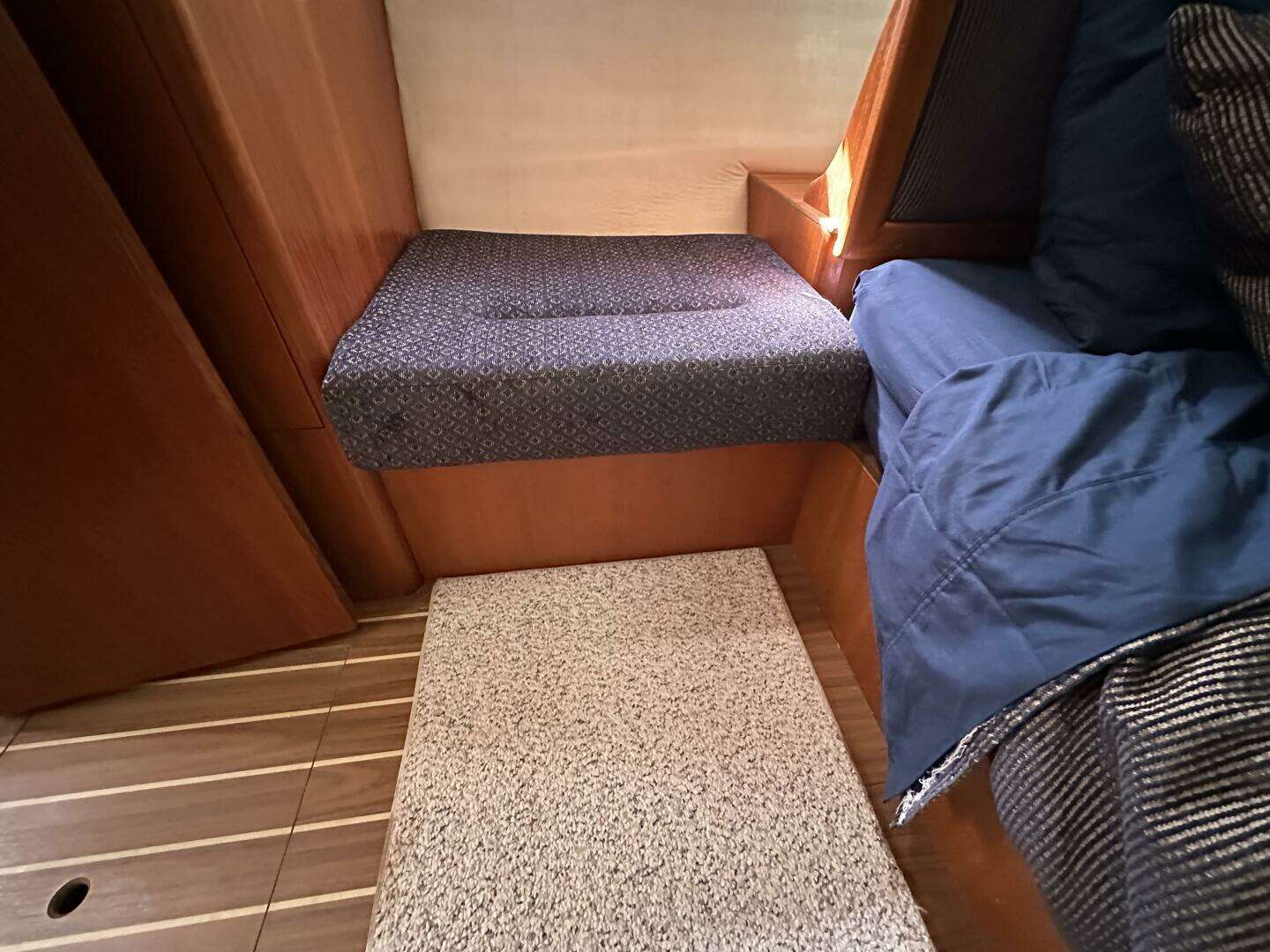 2006 Hunter 38 - Image 56