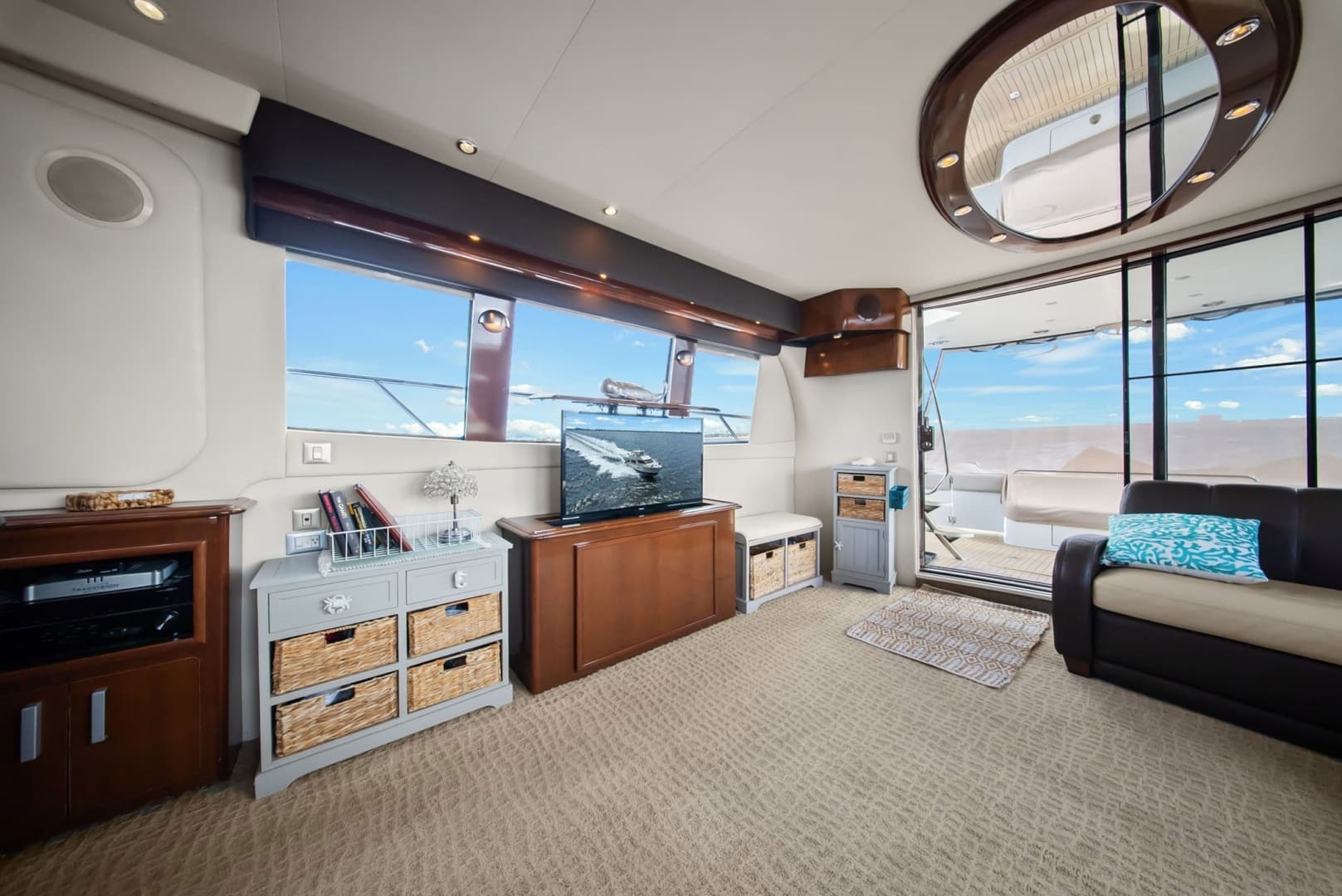 2008 Carver 56 Voyager SE - Image 12