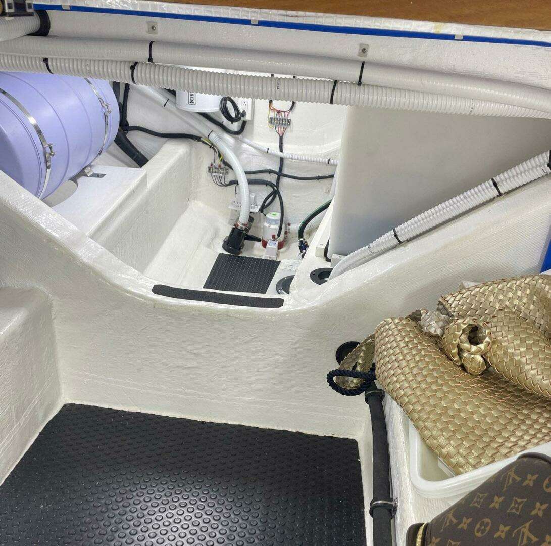 2021 Sabre 58 Salon Express - Image 46
