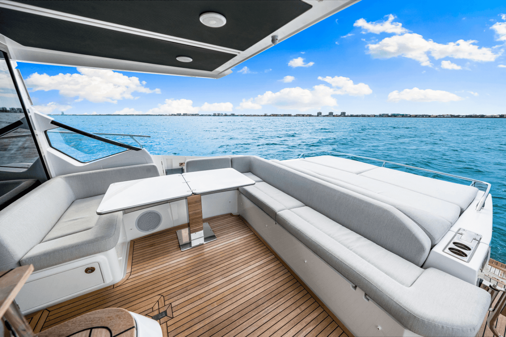 2025 Azimut S6 - Image 45