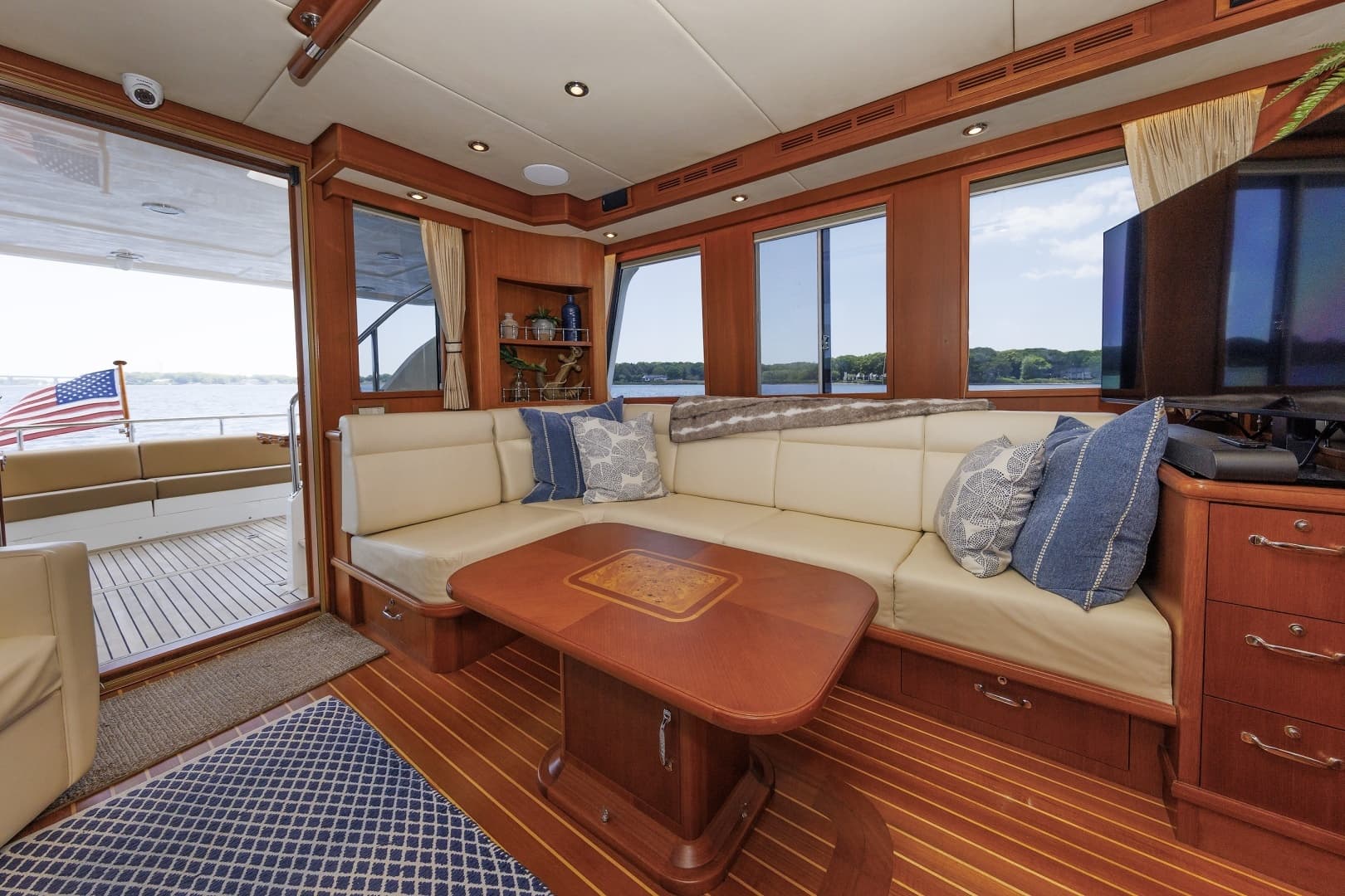 2007 Grand Banks — - Image 37