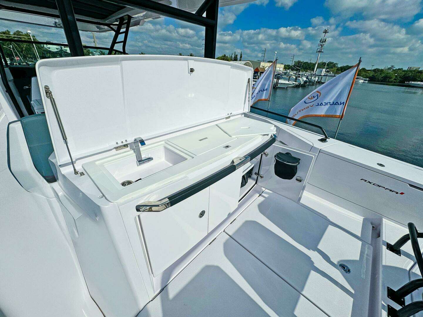 2024 Axopar 37 Sun Top - Image 13