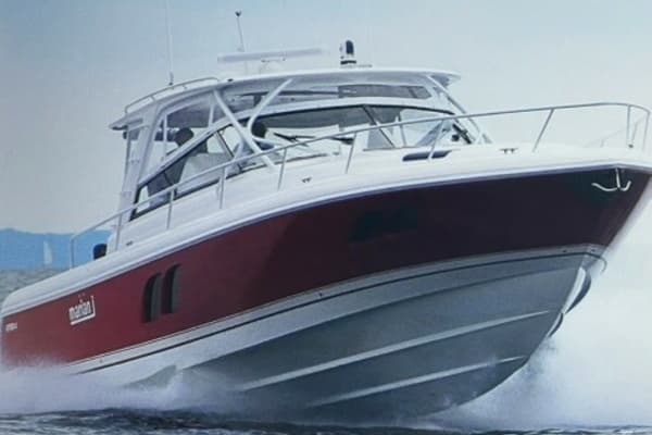 2020 Intrepid 475 Sport Yacht - Image 1
