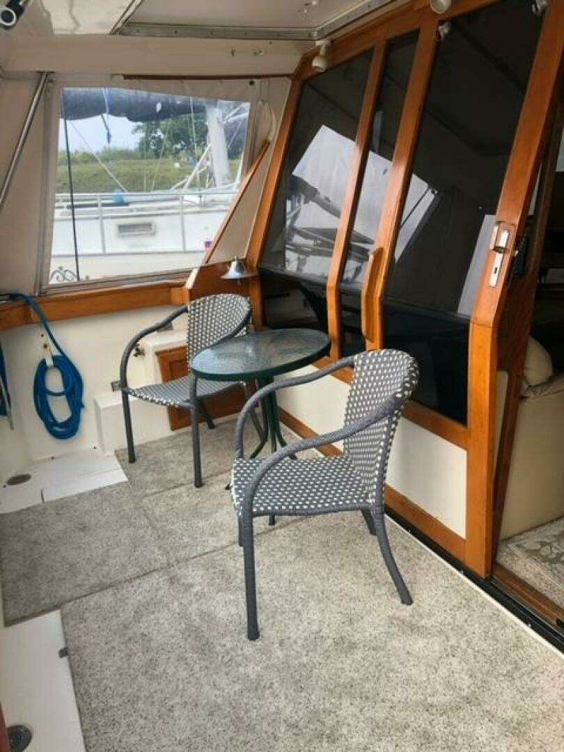 1985 Bayliner 4550 Motoryacht - Image 7