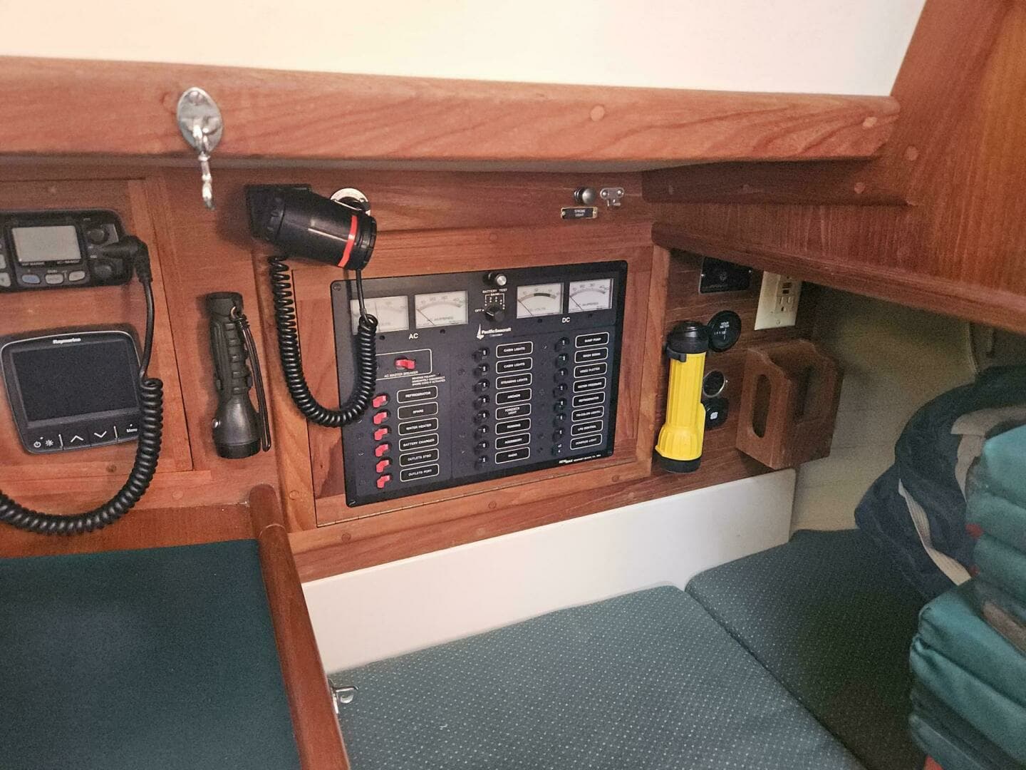 1994 Pacific Seacraft — - Image 45