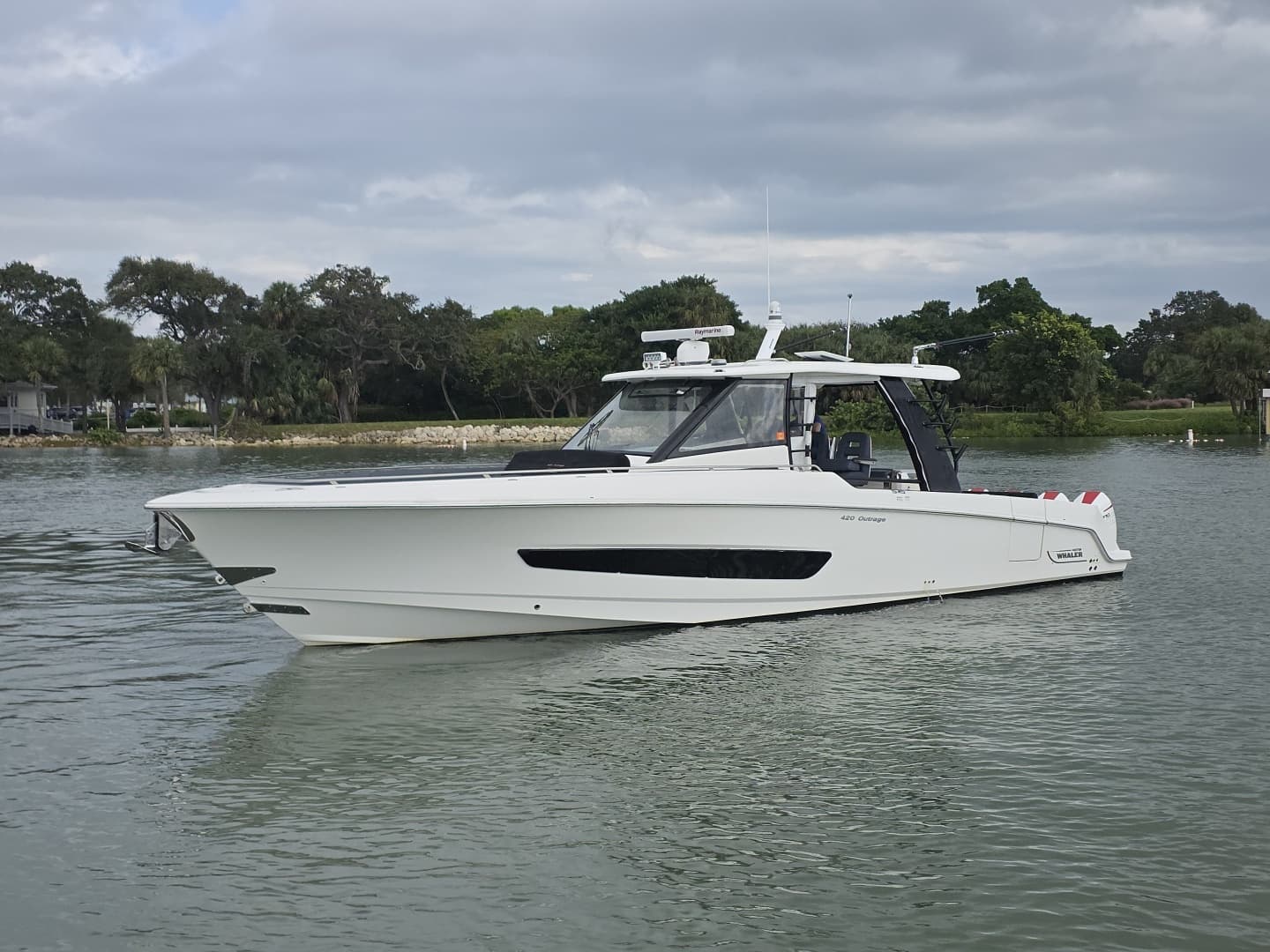 2021 Boston Whaler 420 Outrage - Image 21