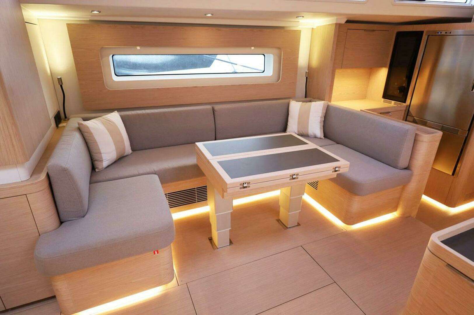 2023 Beneteau Oceanis 60 - Image 22