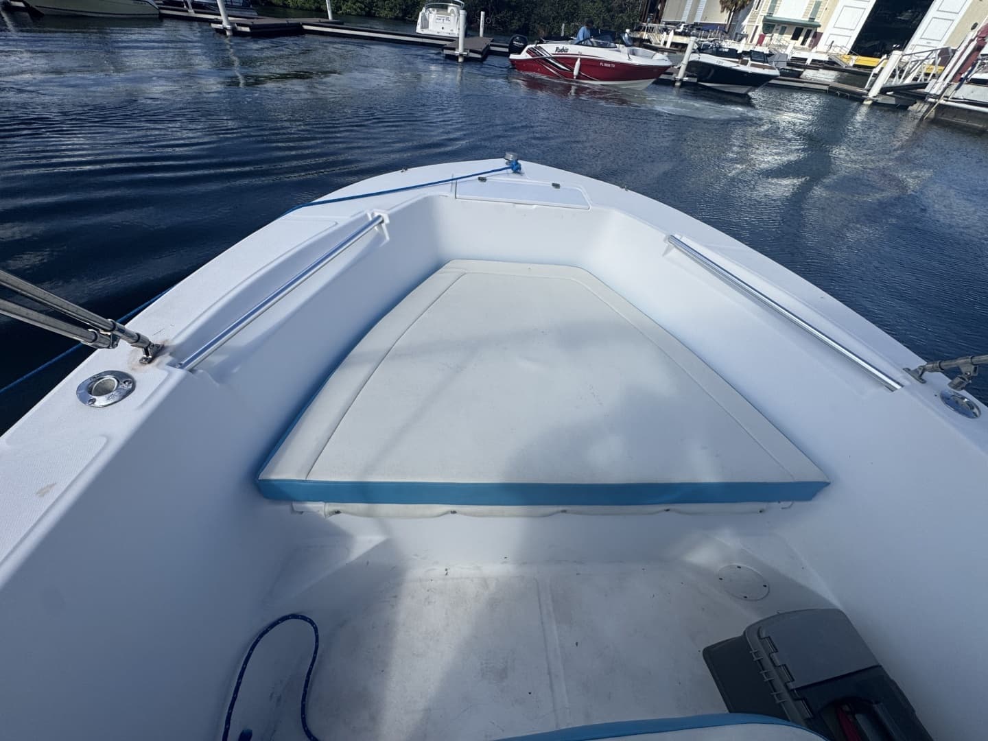 2005 Angler 204 - Image 11