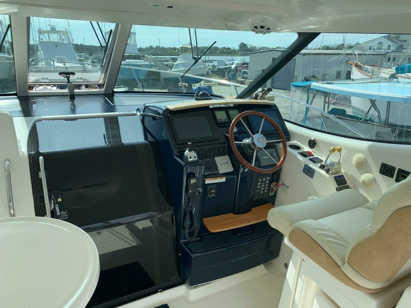 2007 Tiara Yachts 390 Sovran - Image 11