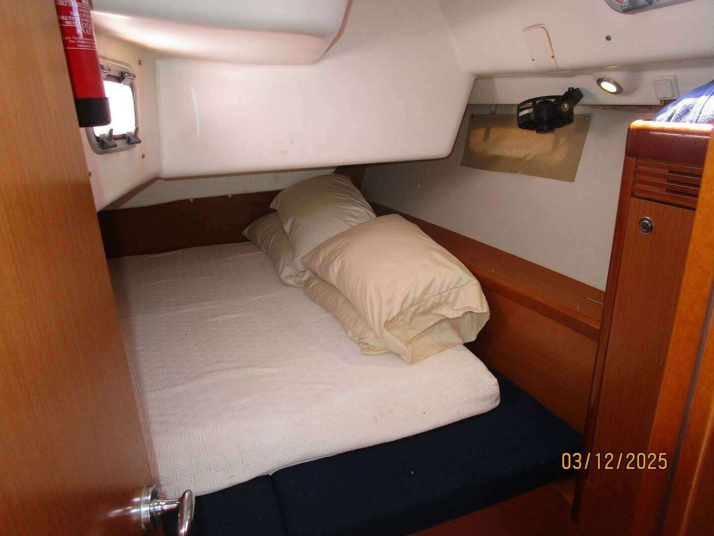 2010 Beneteau Oceanis 43 - Image 32
