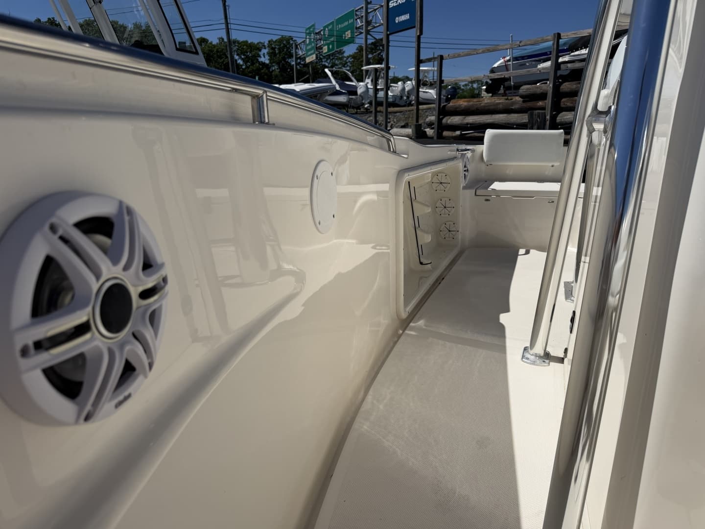 2023 Bulls Bay 200 Center Console - Image 14