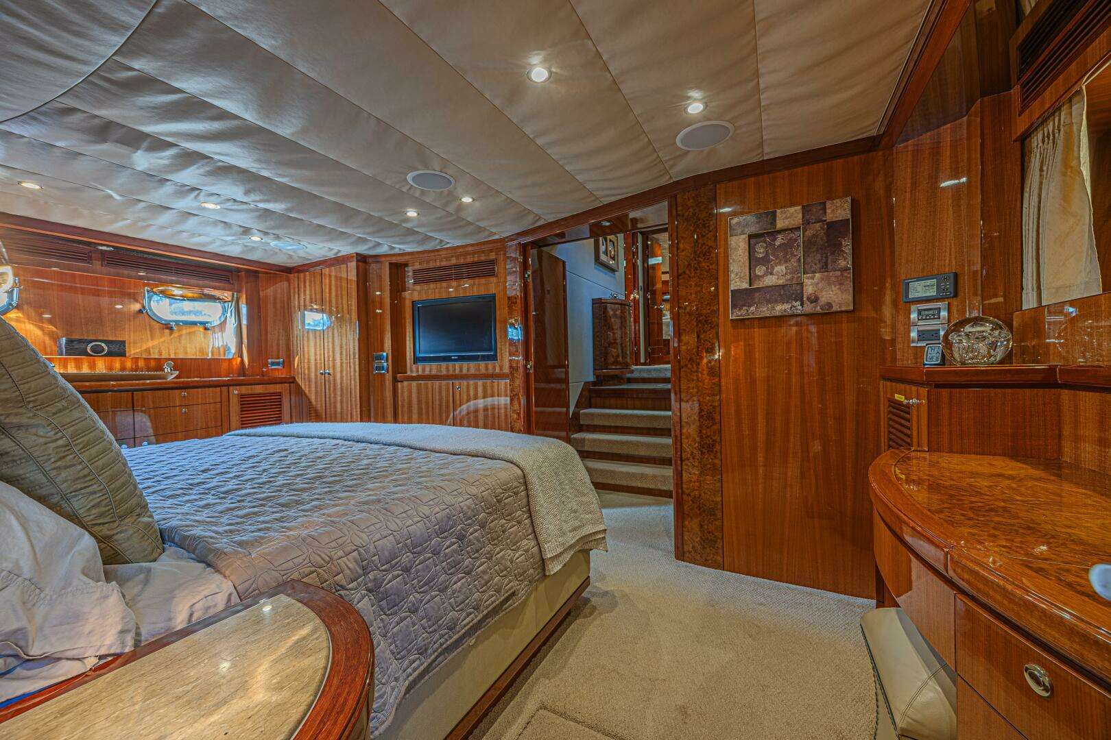 2010 Ocean Alexander 74 Motoryacht - Image 52