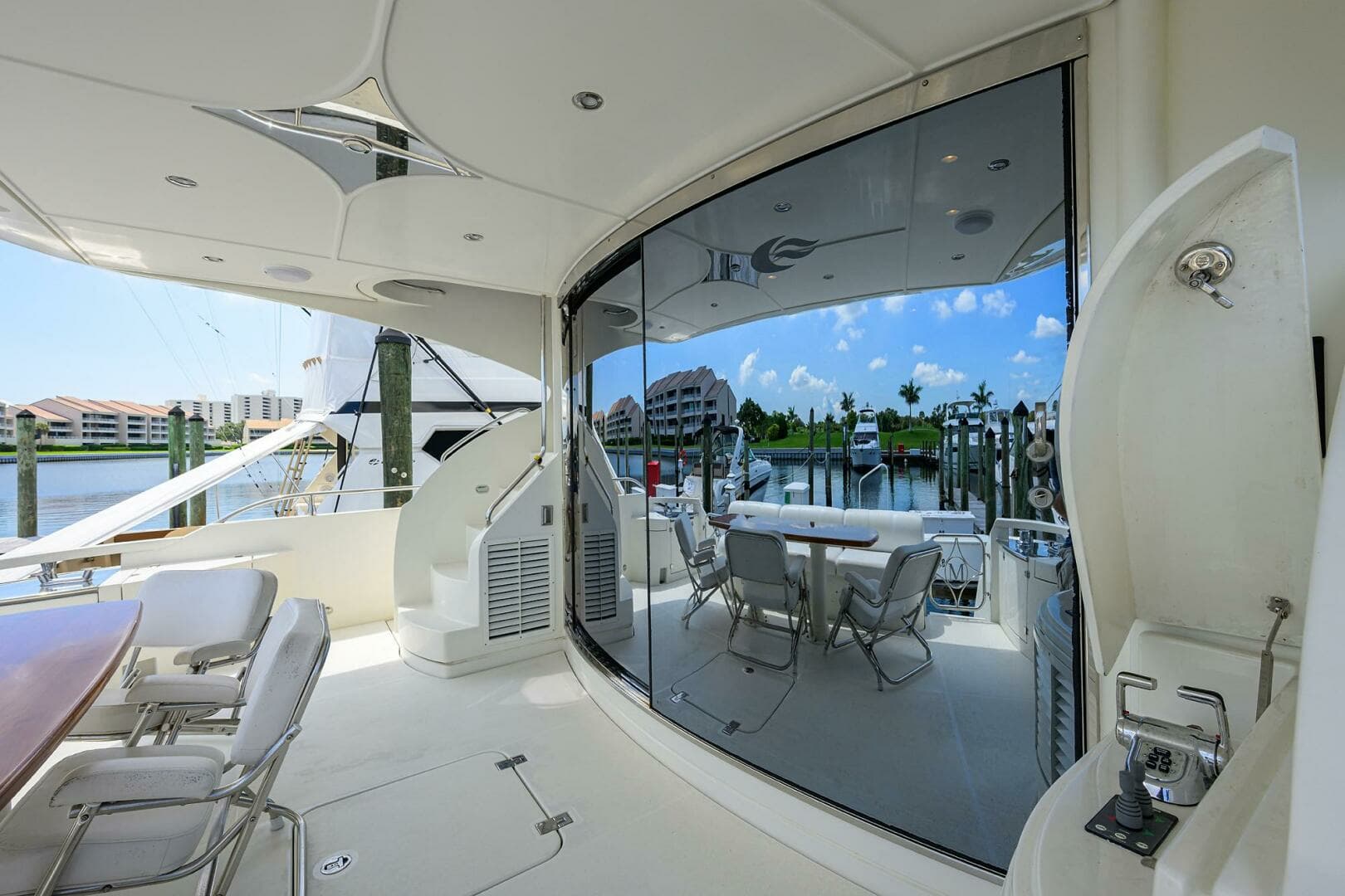2005 Marquis 65 Motor Yacht - Image 35