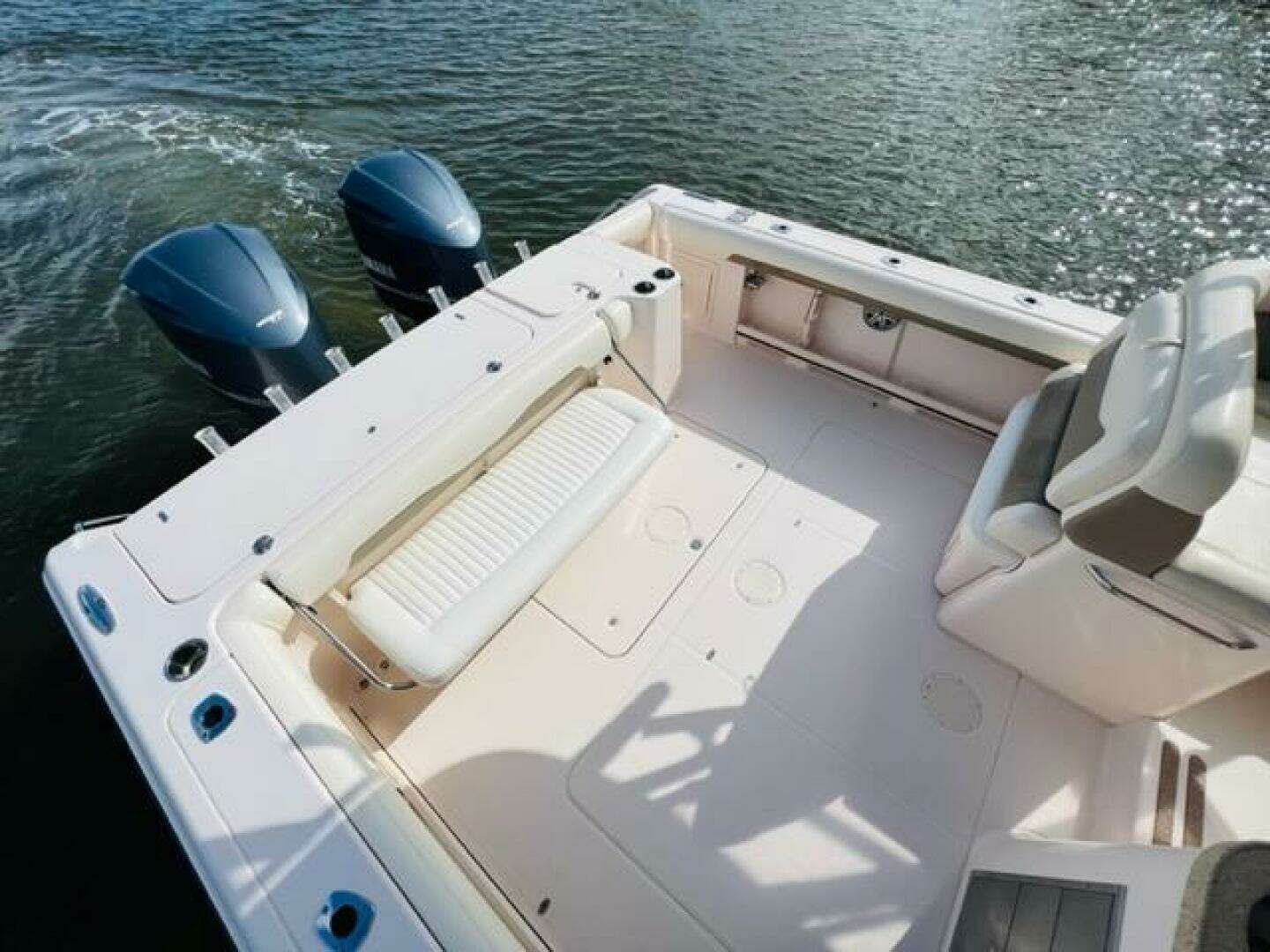 2014 Grady-White Freedom 335 - Image 29