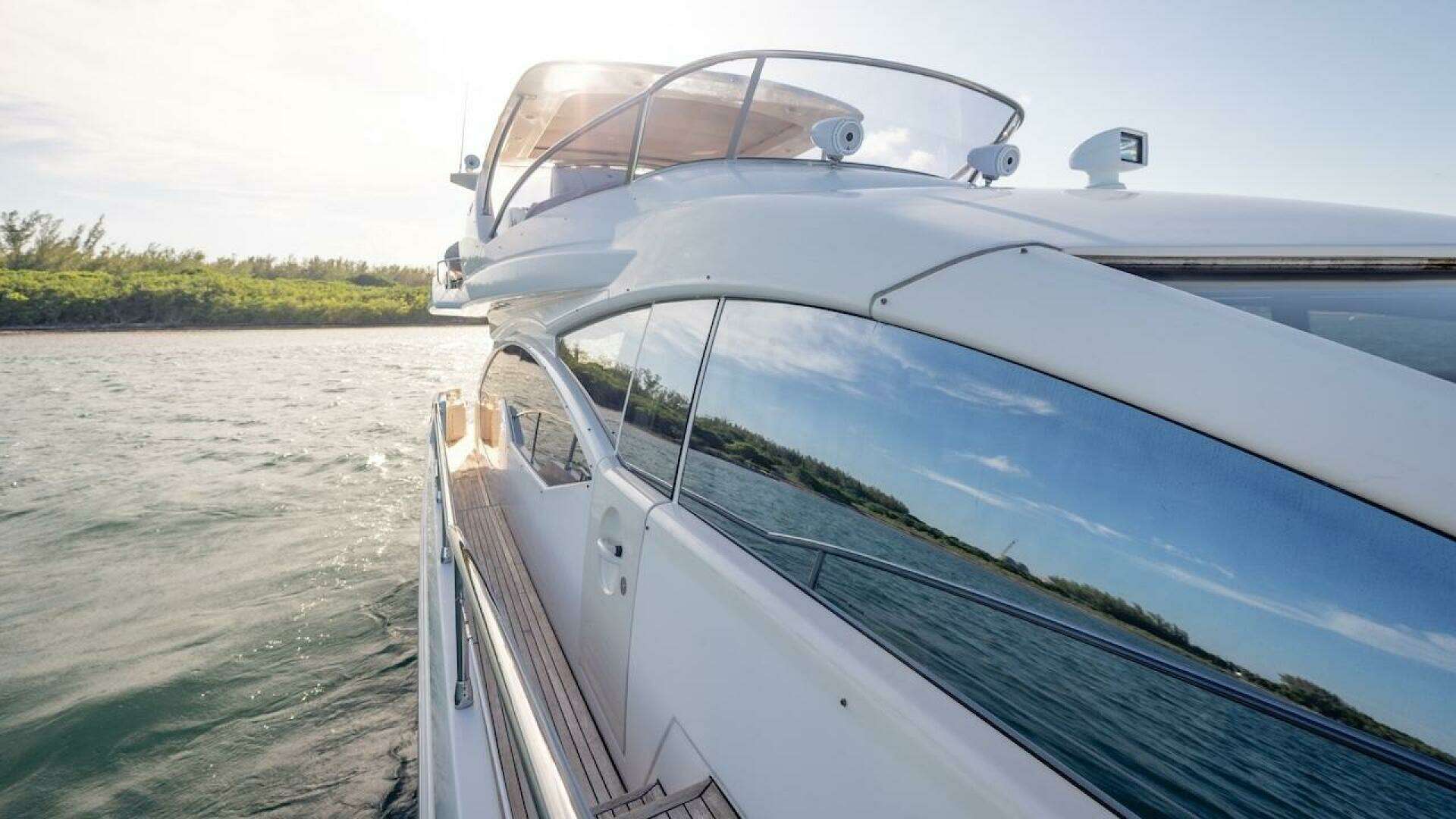 2012 Azimut Evolution - Image 22