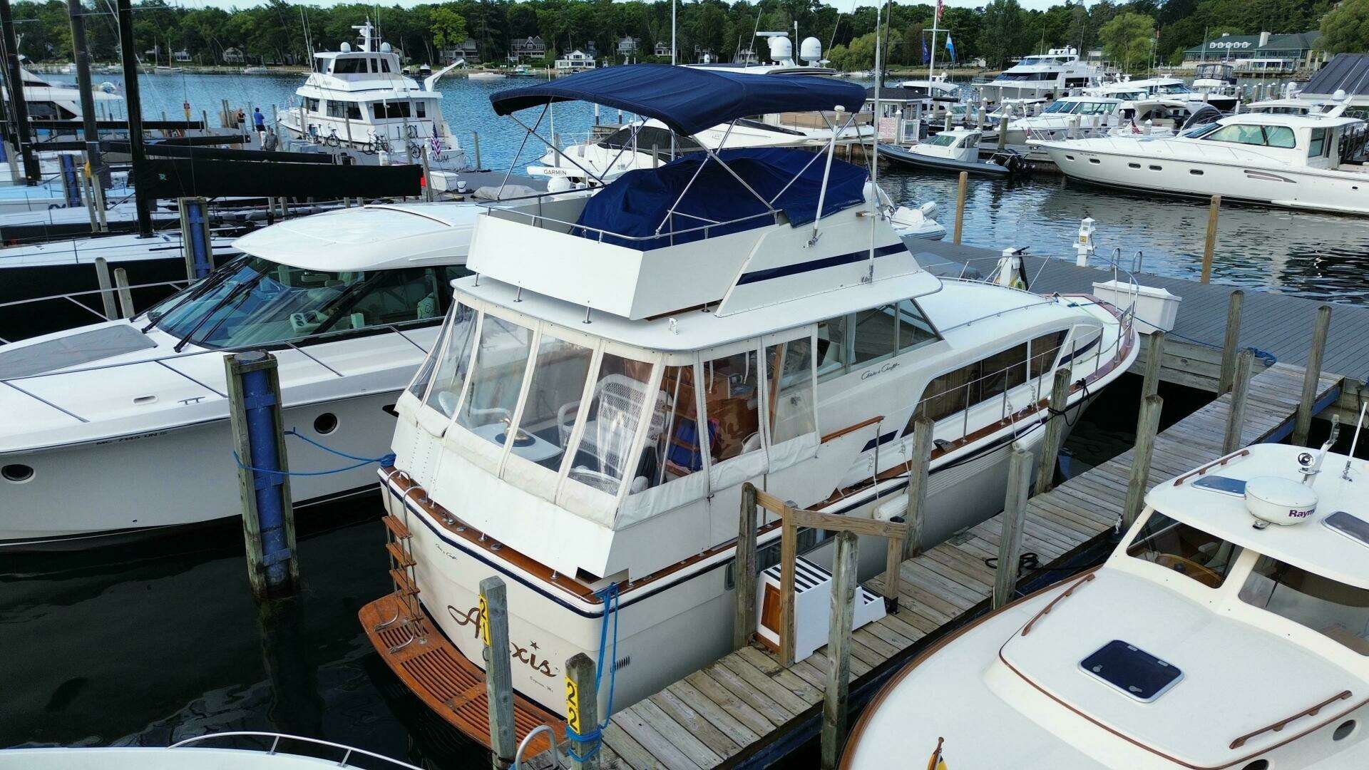 1978 Chris-Craft 410 Motor Yacht - Image 8
