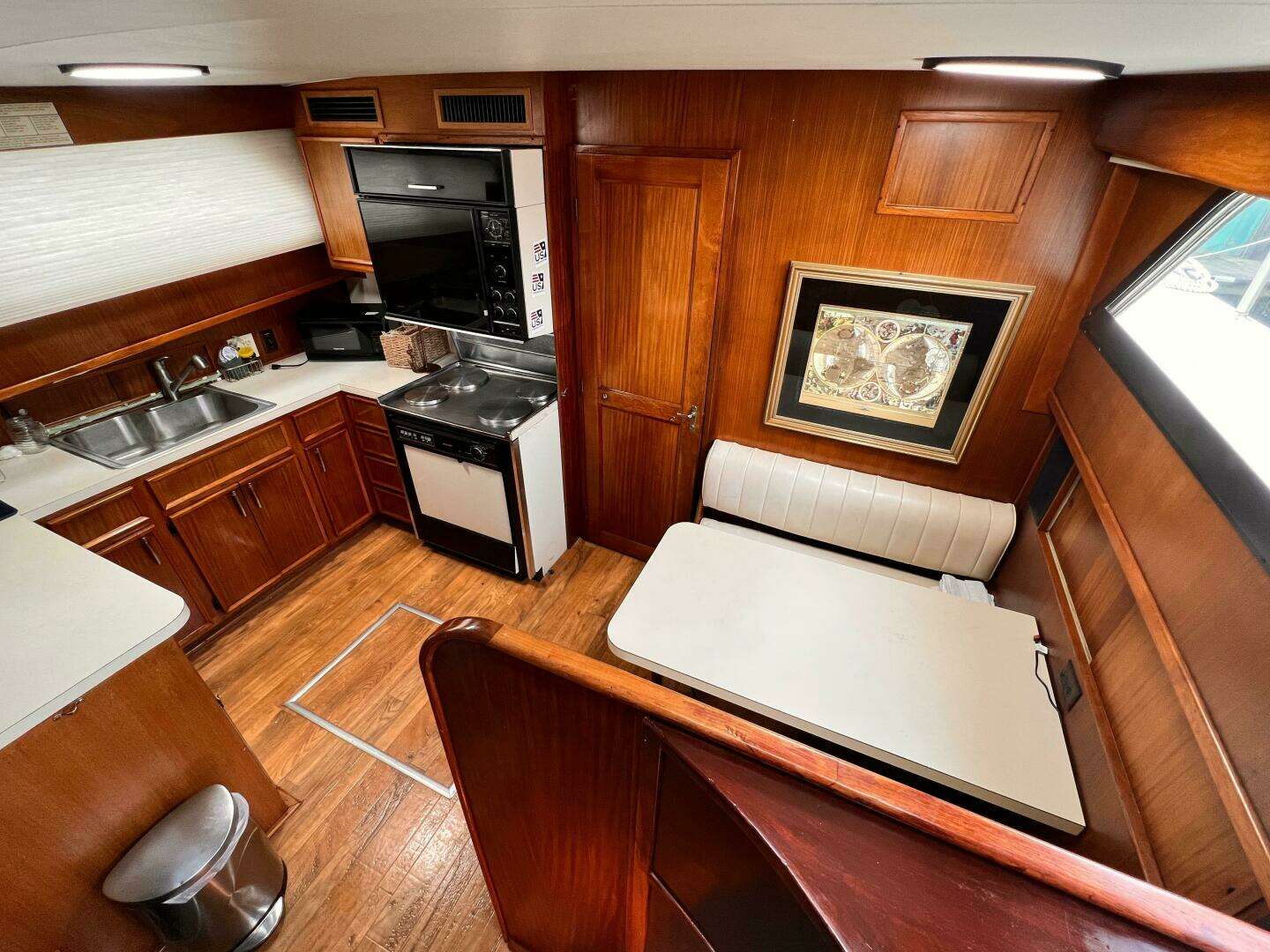 1980 Hatteras 58 MY - Image 25