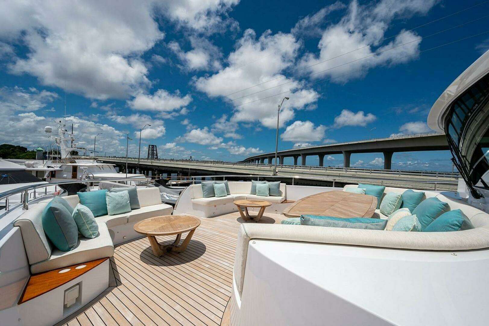 2020 Majesty Yachts 140 - Image 16