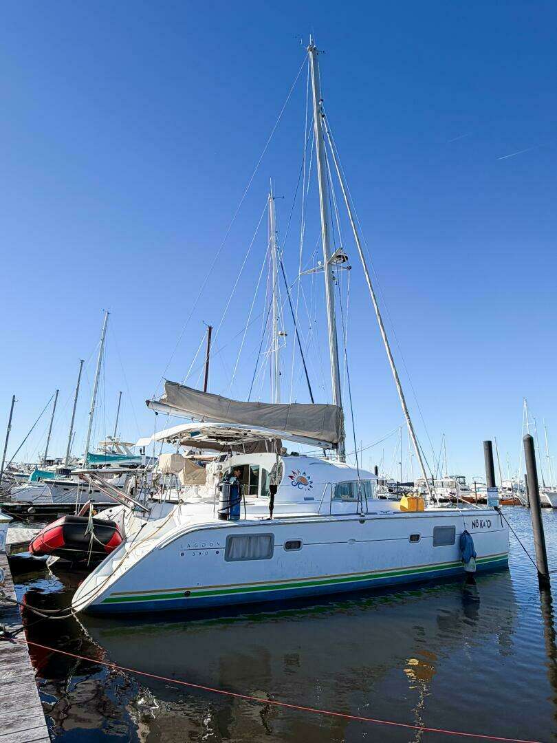 2005 Lagoon 380S - Image 3