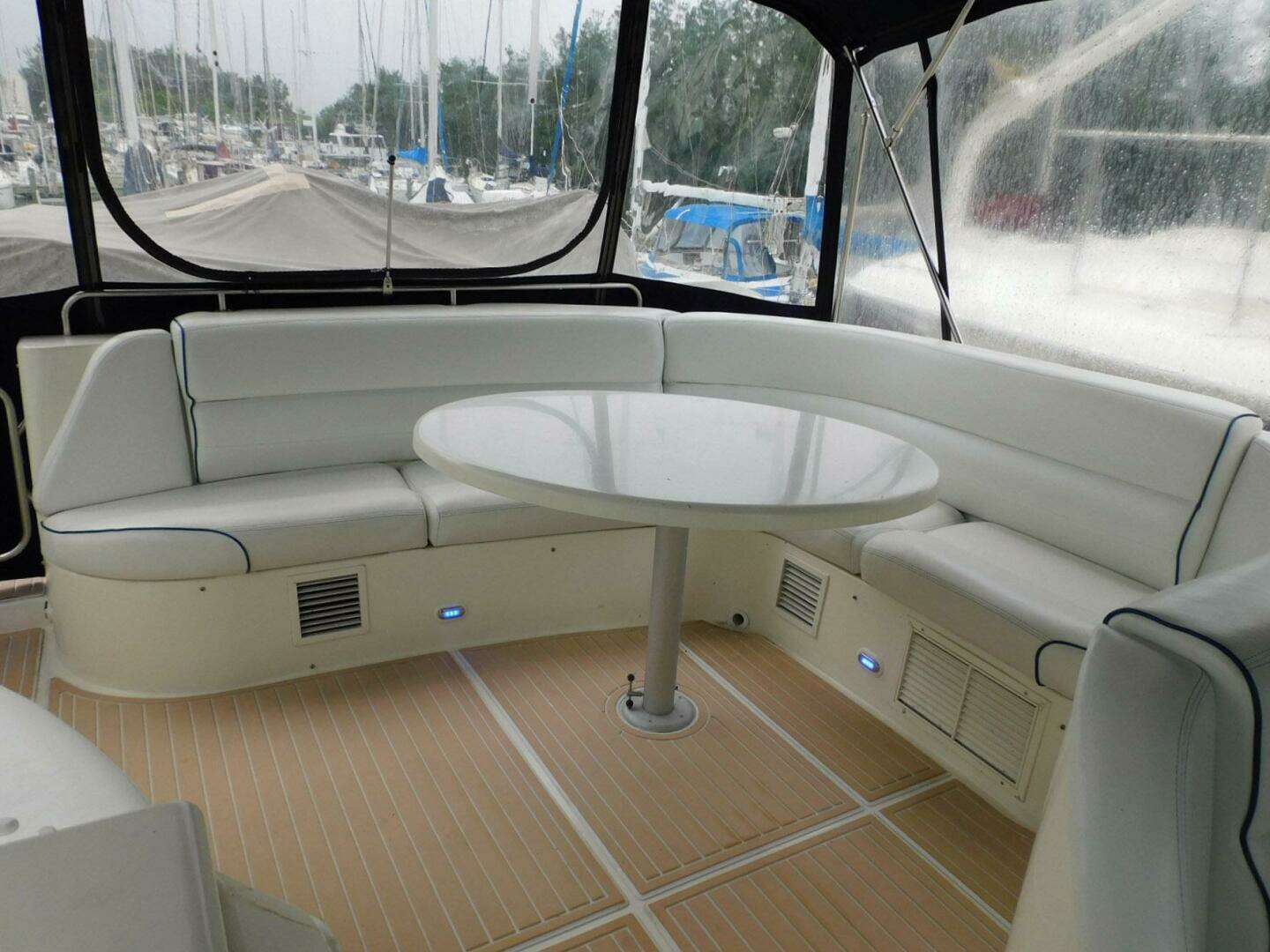 2002 Carver 570 Voyager Pilothouse - Image 53